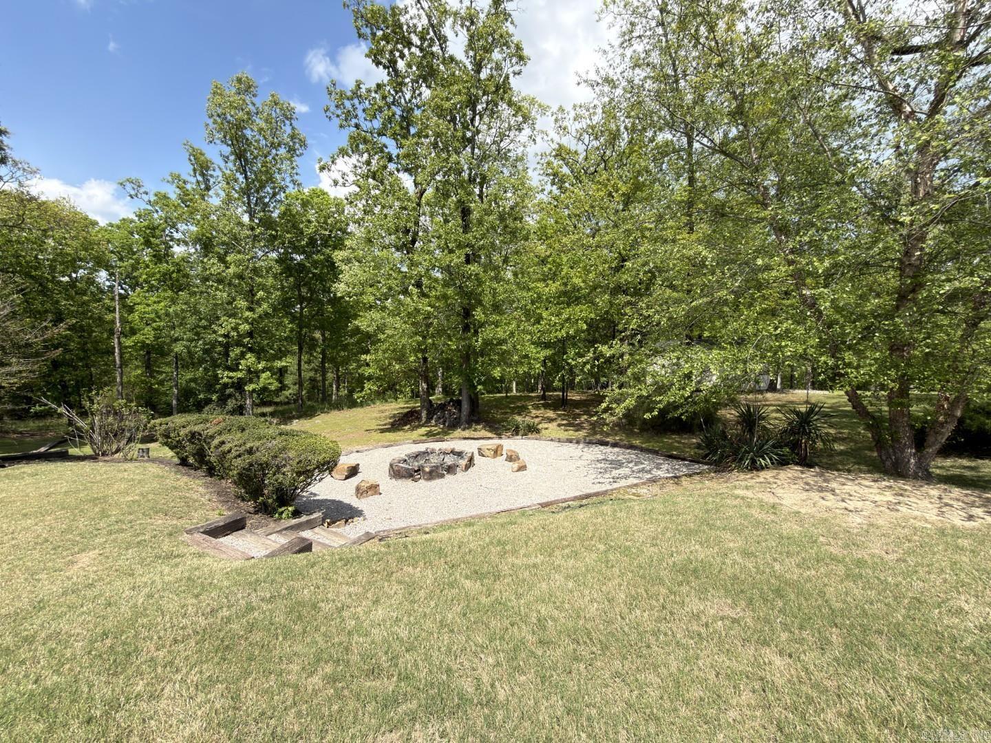 300 Crestview Drive Property Photo 49