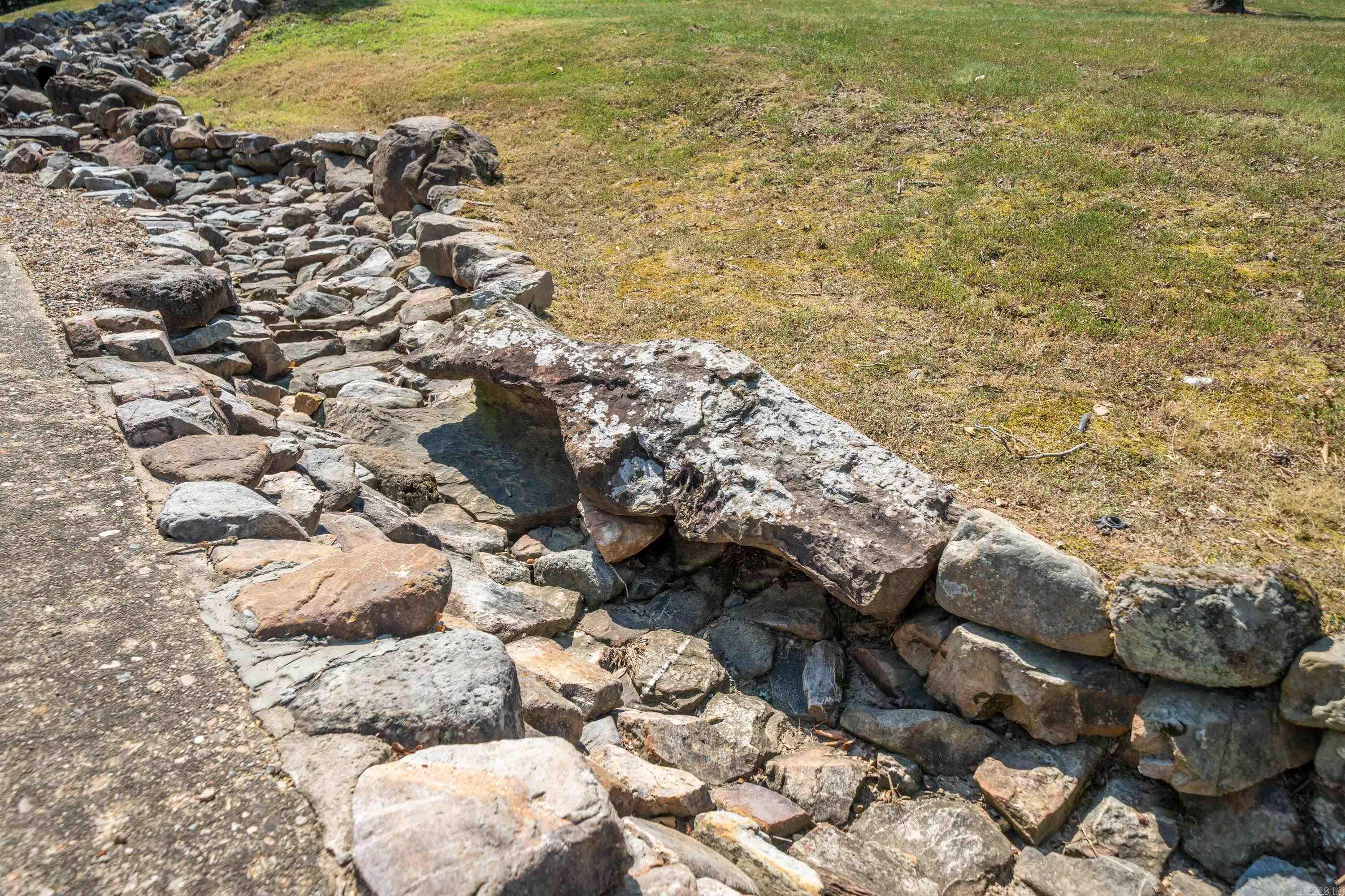 300 Pinehill Property Photo 13