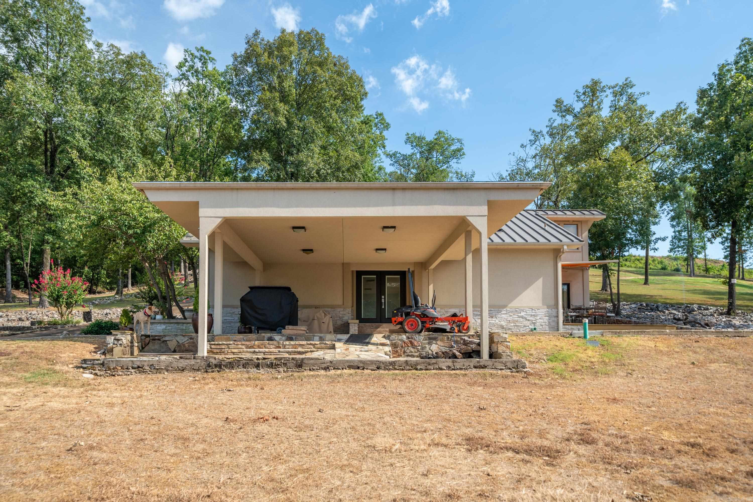 300 Pinehill Property Photo 39