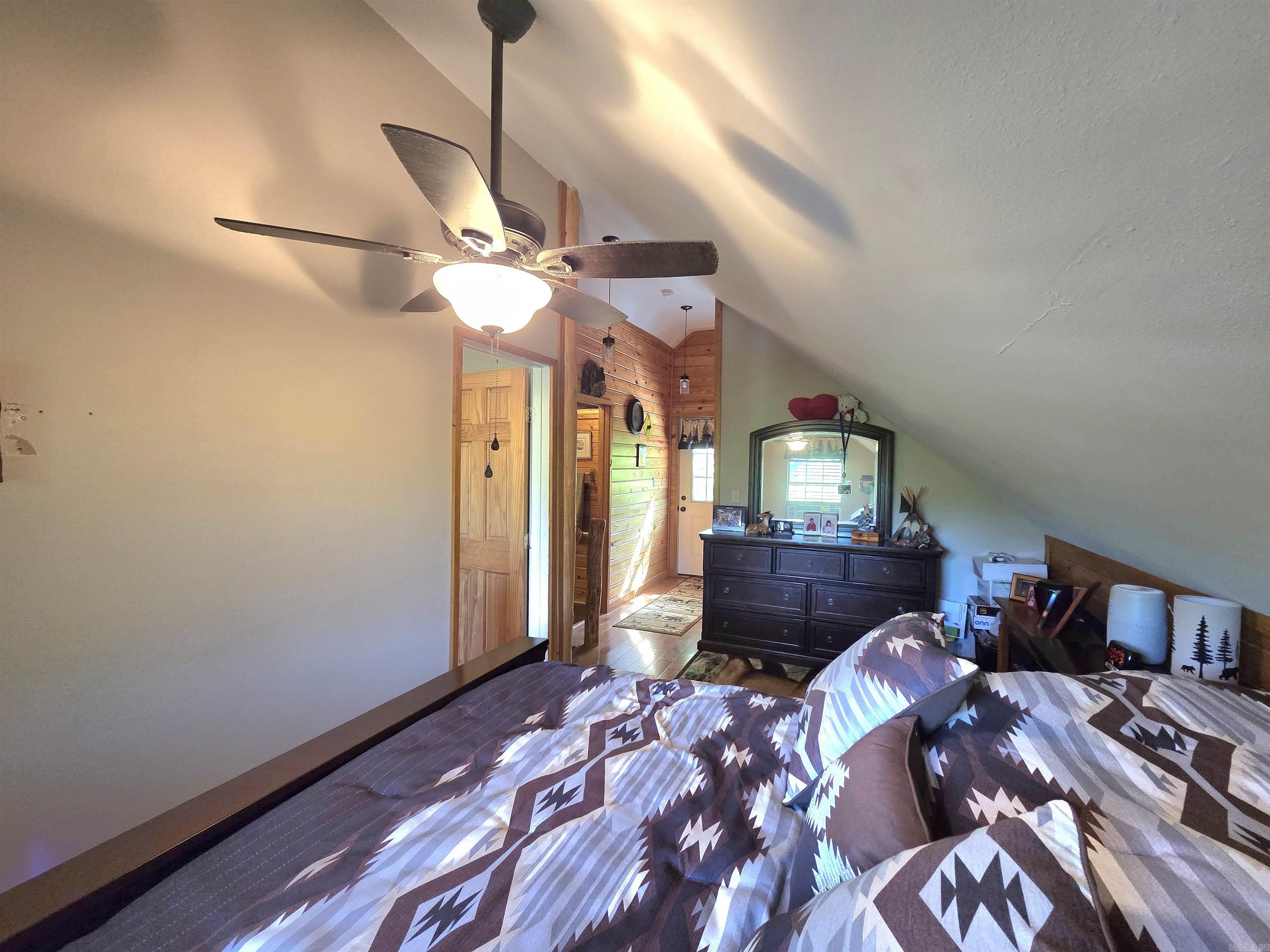 304 Black Bear Bluff Property Photo 7
