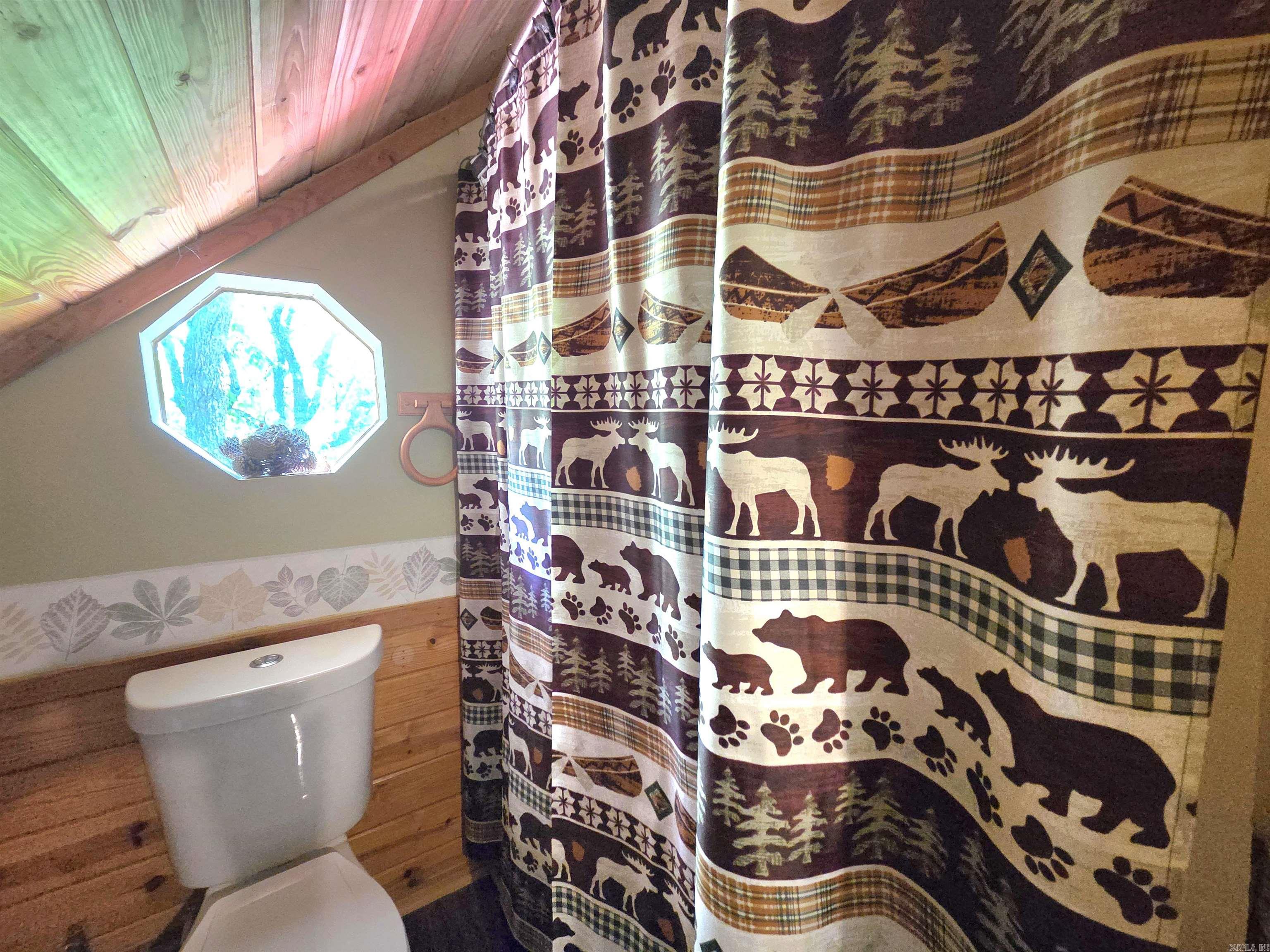 304 Black Bear Bluff Property Photo 10