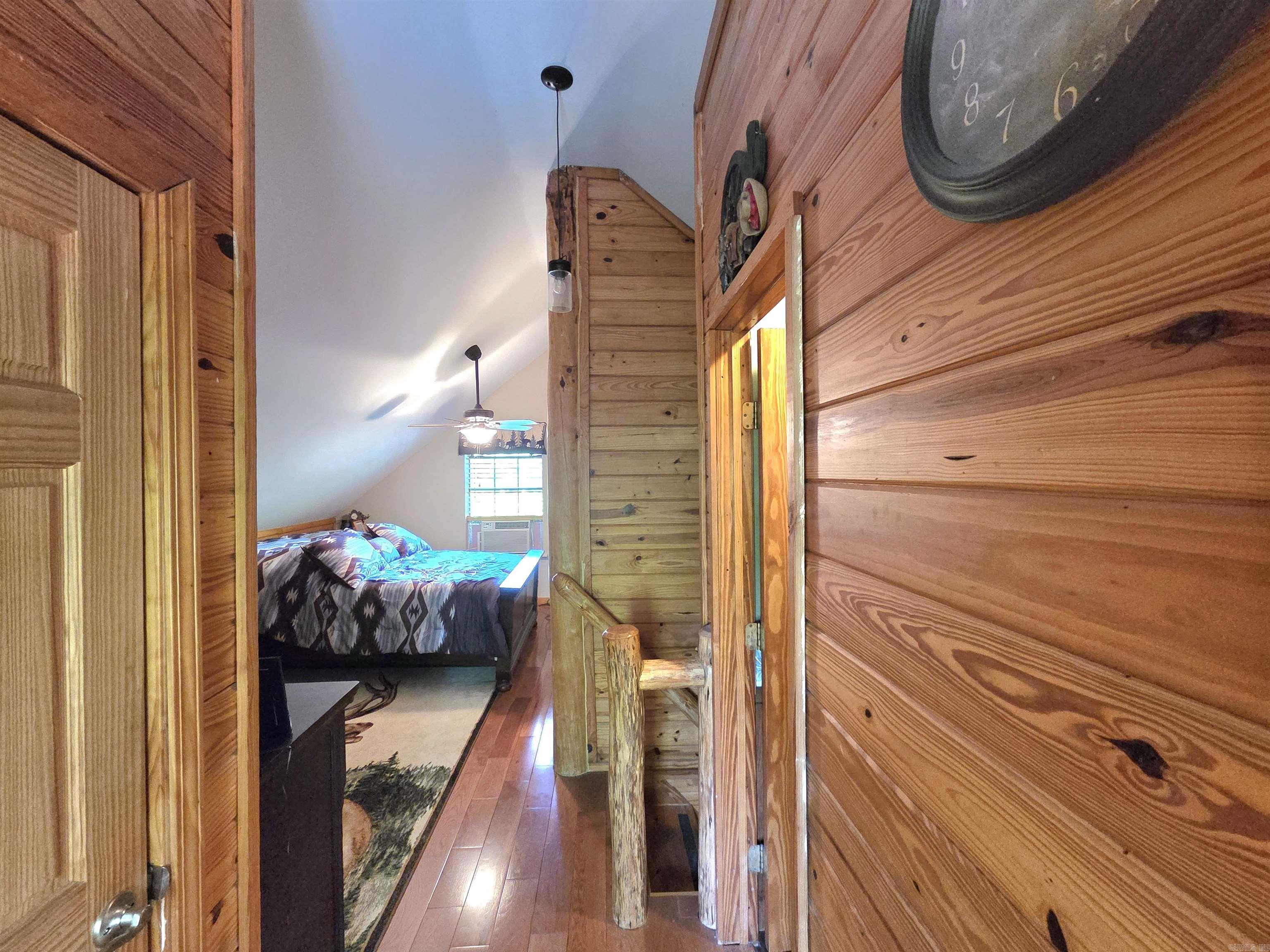 304 Black Bear Bluff Property Photo 13