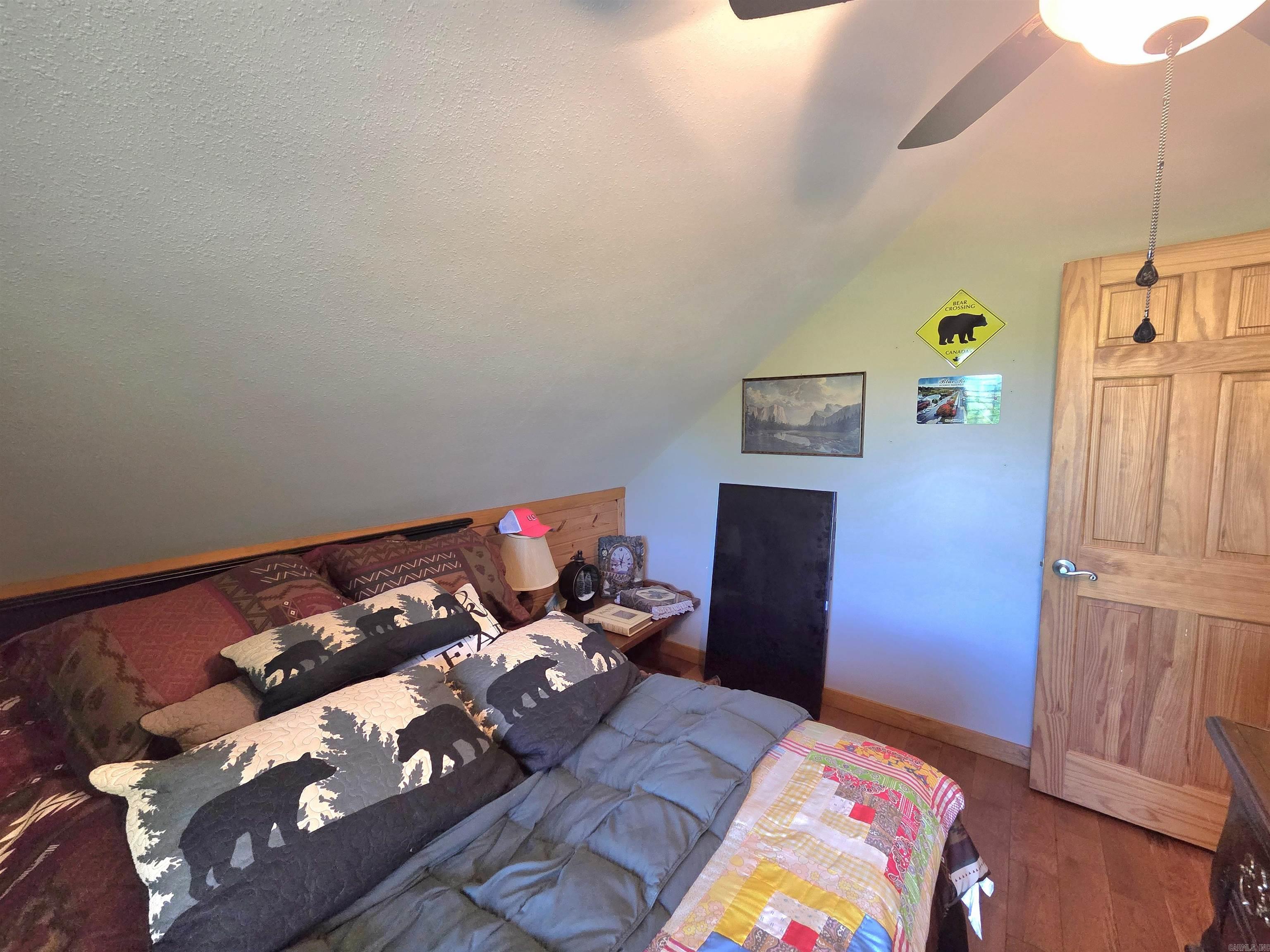 304 Black Bear Bluff Property Photo 14
