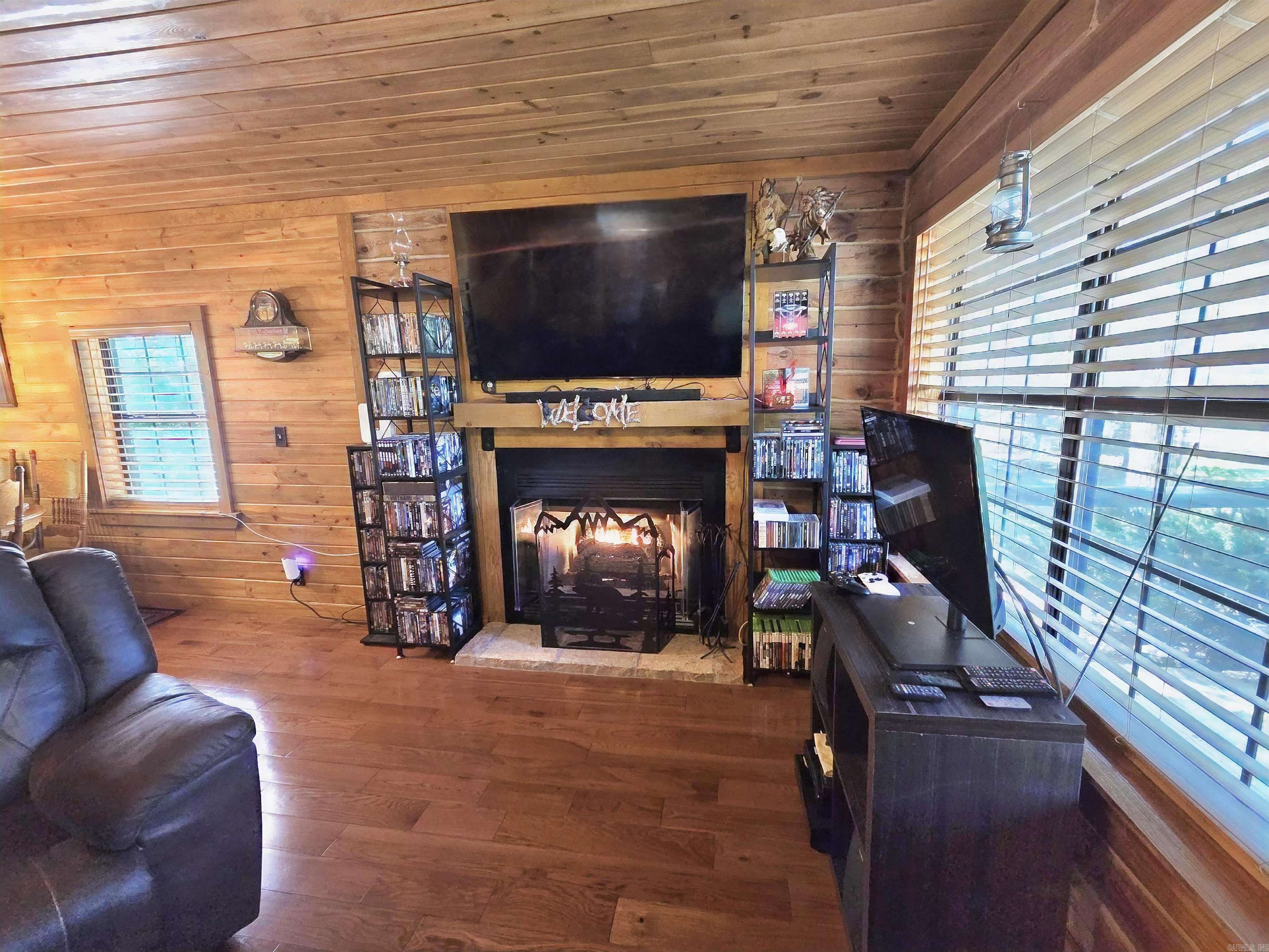 304 Black Bear Bluff Property Photo 23