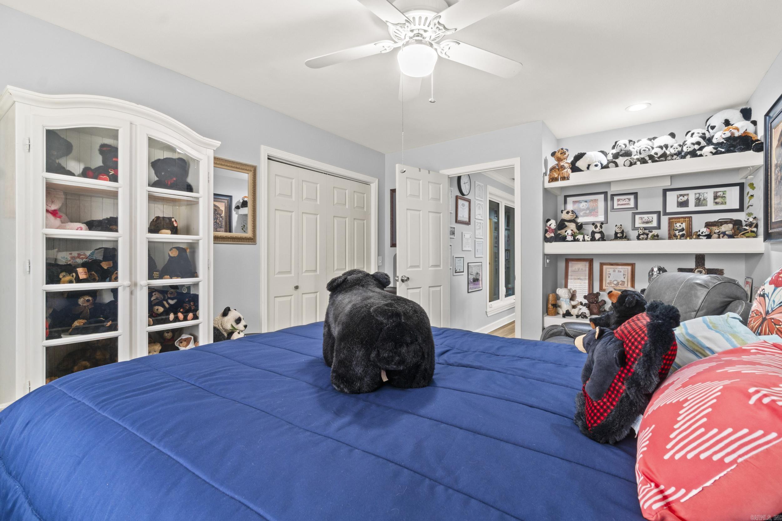1160 Huntington Place Property Photo 16
