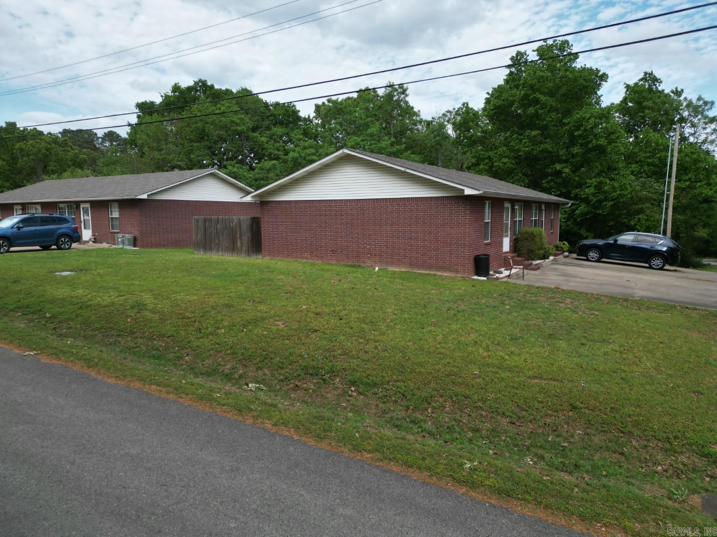 401 & 403 N Conway Property Photo 19