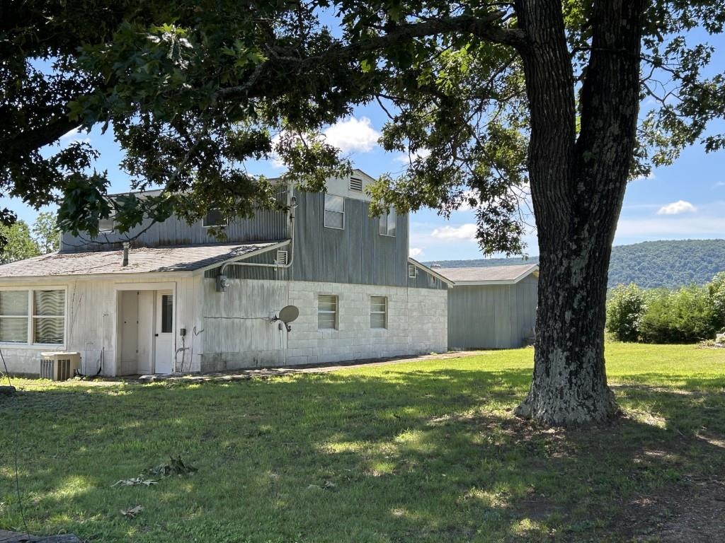 937 Pin Oak Lane Property Photo 2