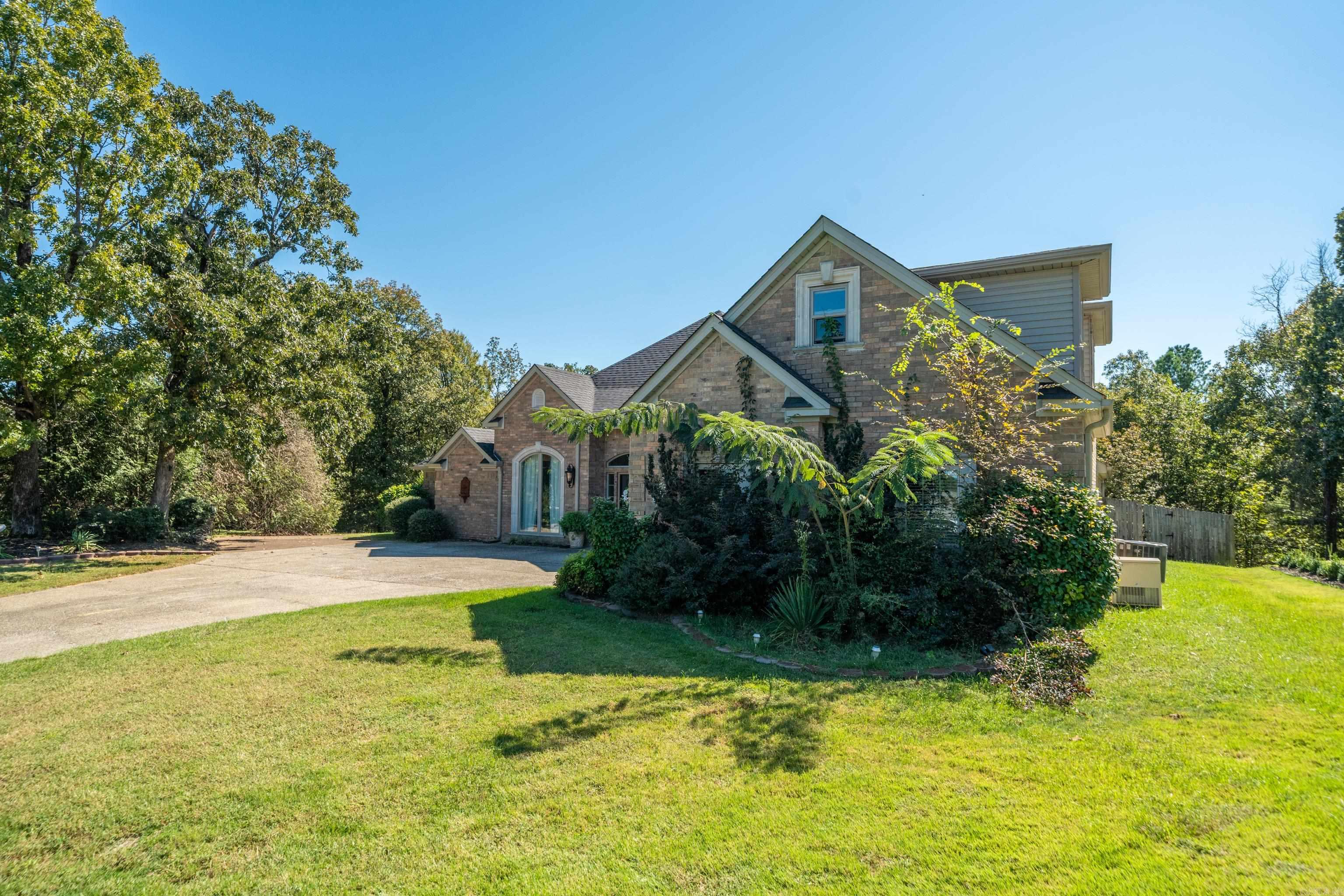 58 Stonegate Terrace Property Photo 4