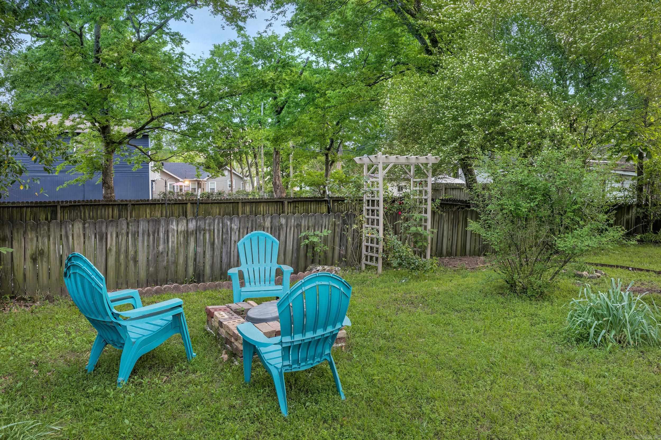 400 S Booker Property Photo 30
