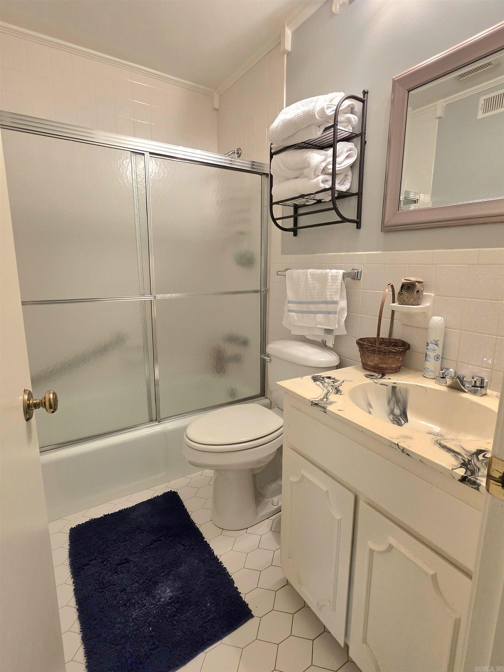 214 Greenwood Road Property Photo 19