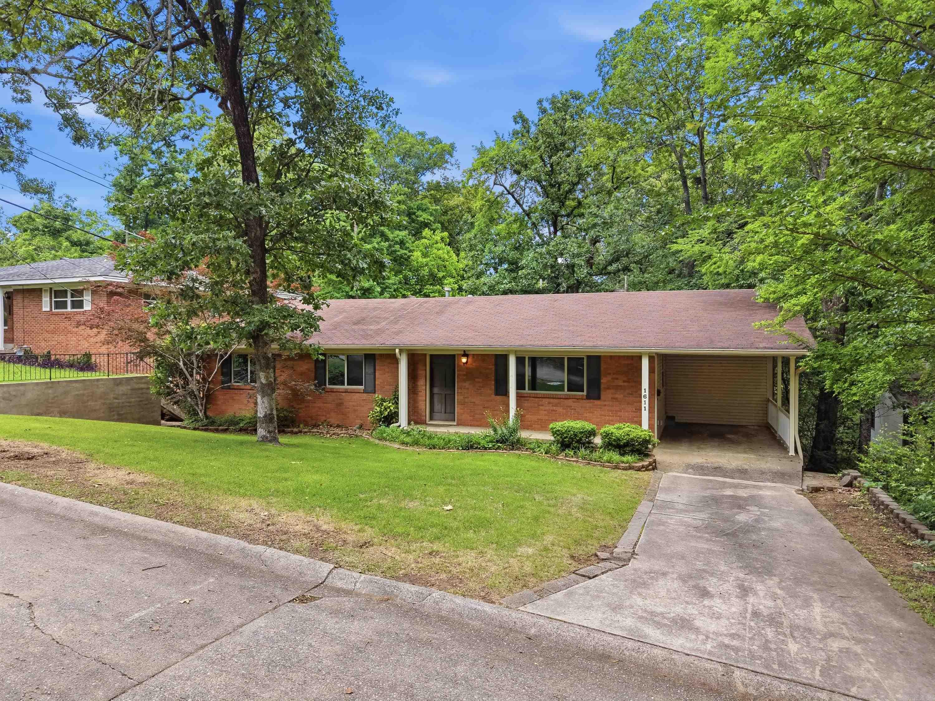 1611 Grove Hill Road Property Photo 1