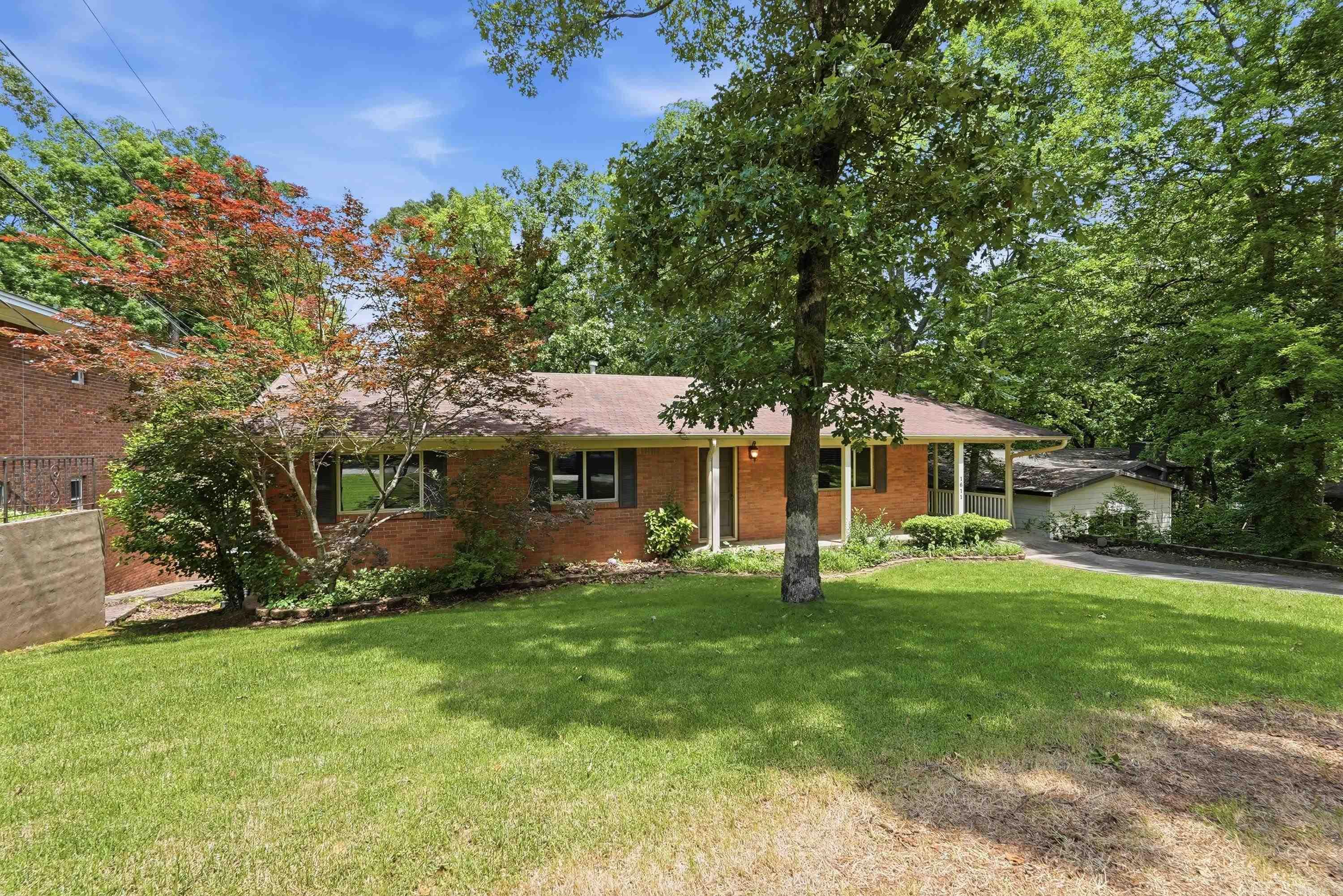1611 Grove Hill Road Property Photo 5
