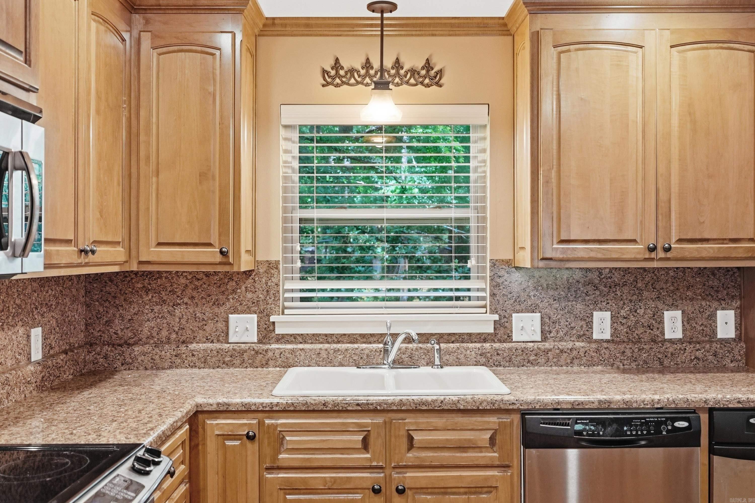 1611 Grove Hill Road Property Photo 9