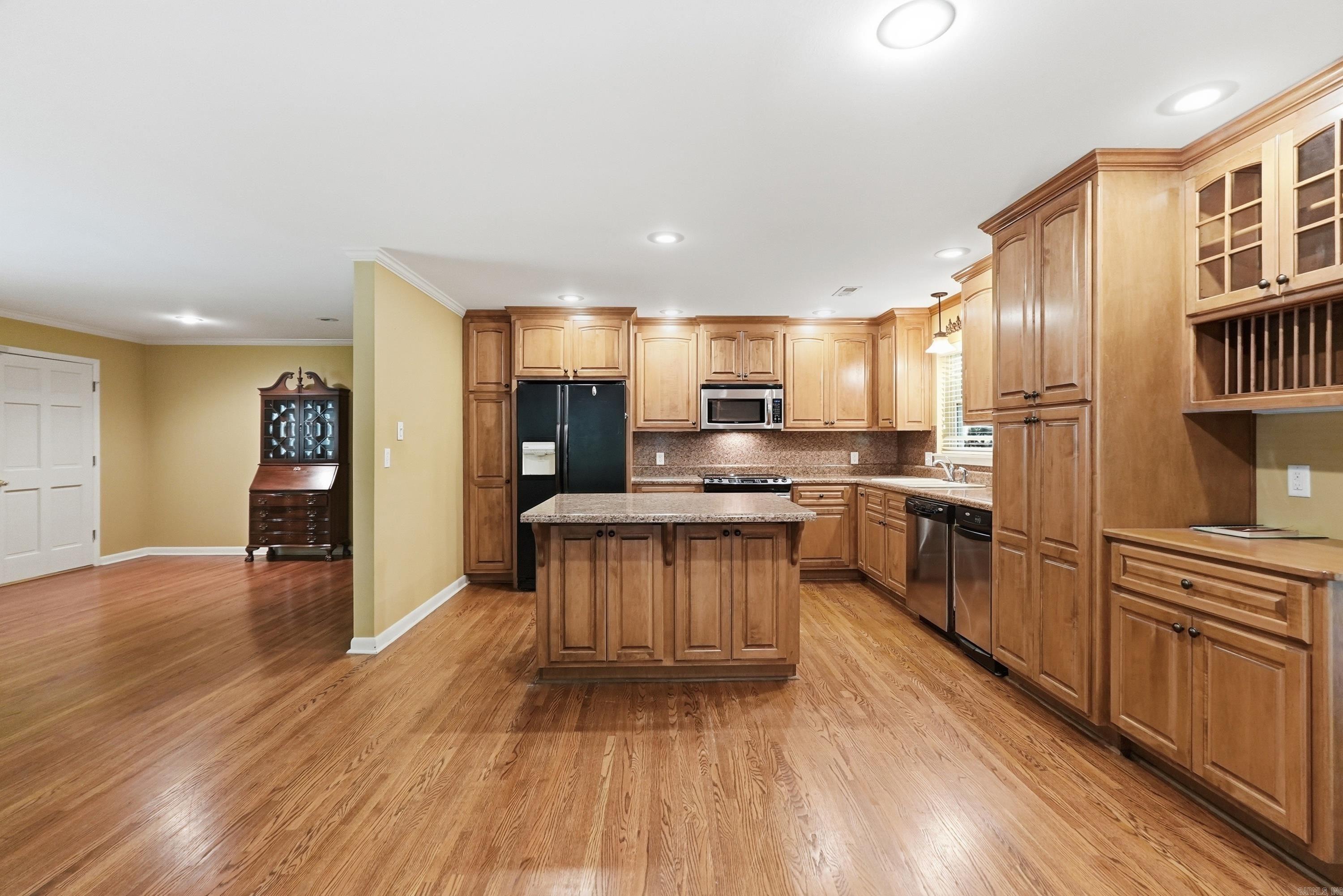 1611 Grove Hill Road Property Photo 10
