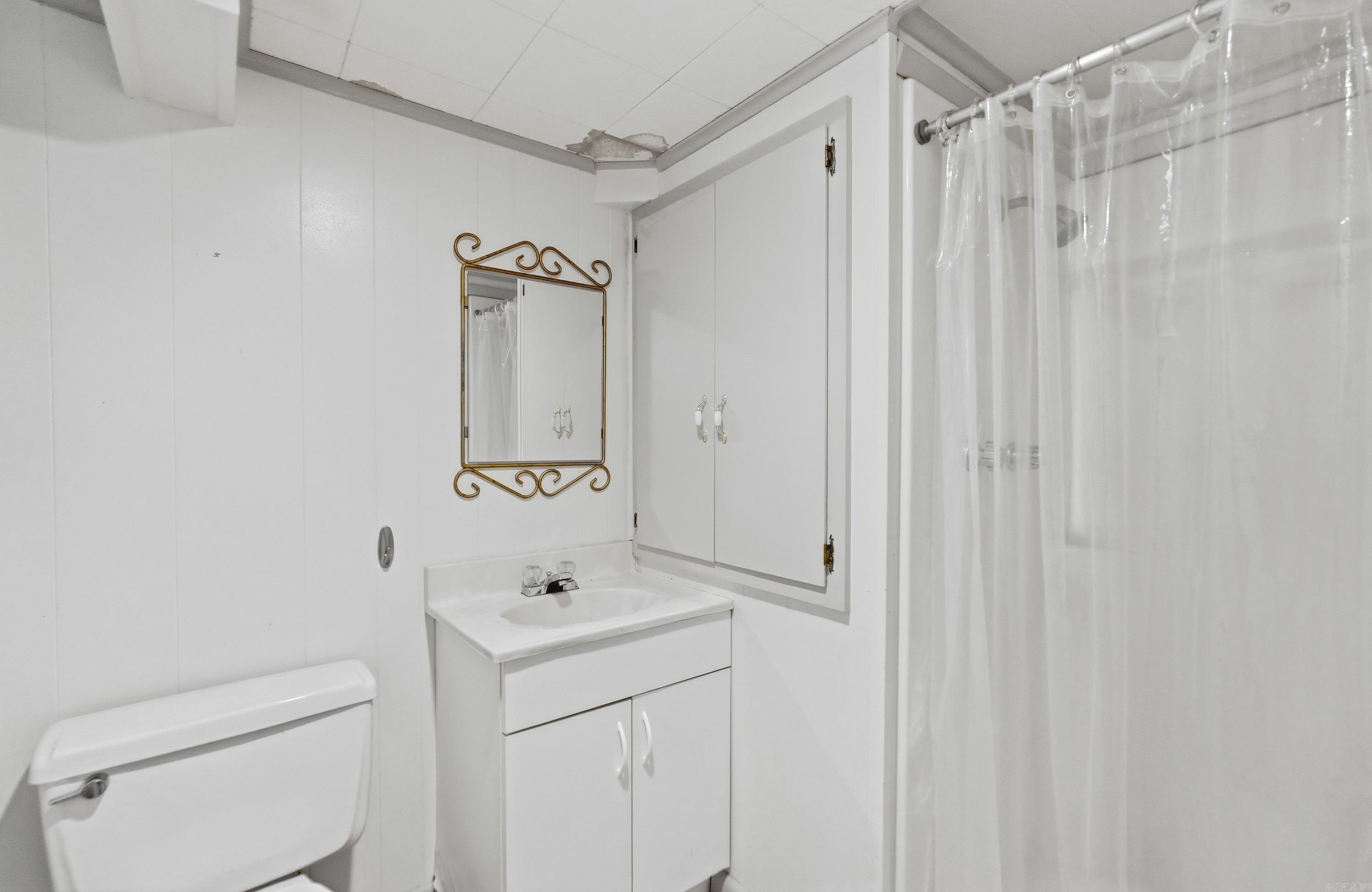 1611 Grove Hill Road Property Photo 32