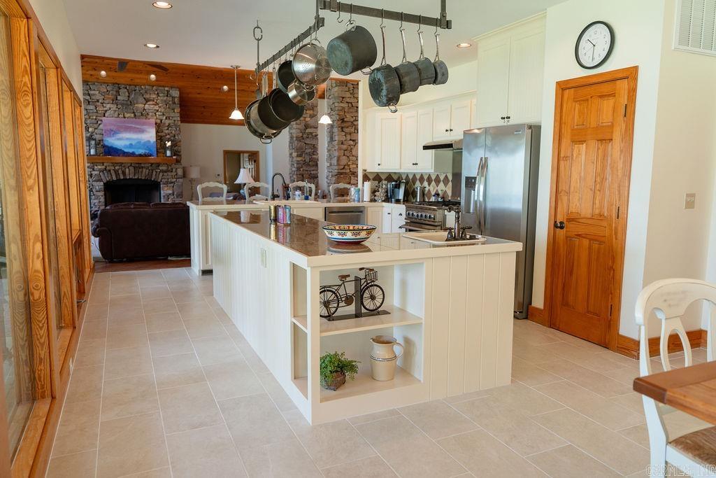 180 Silver Shores Ln. Property Photo 26