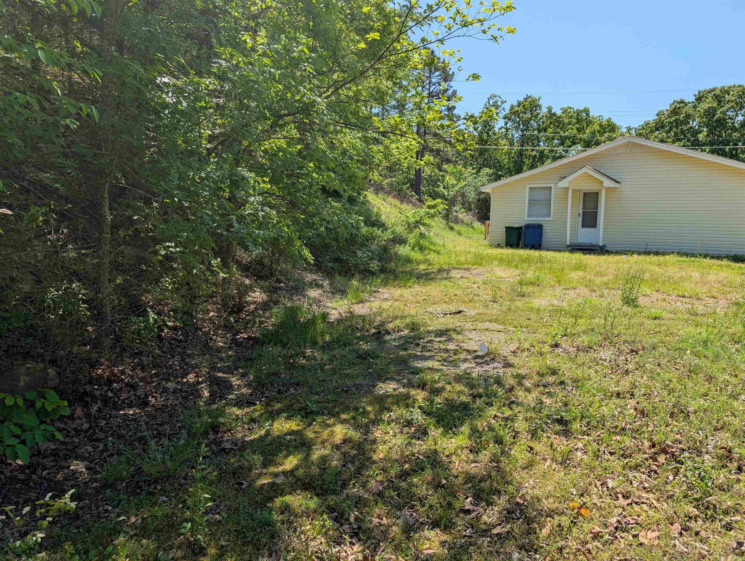 00 55th Property Photo 13