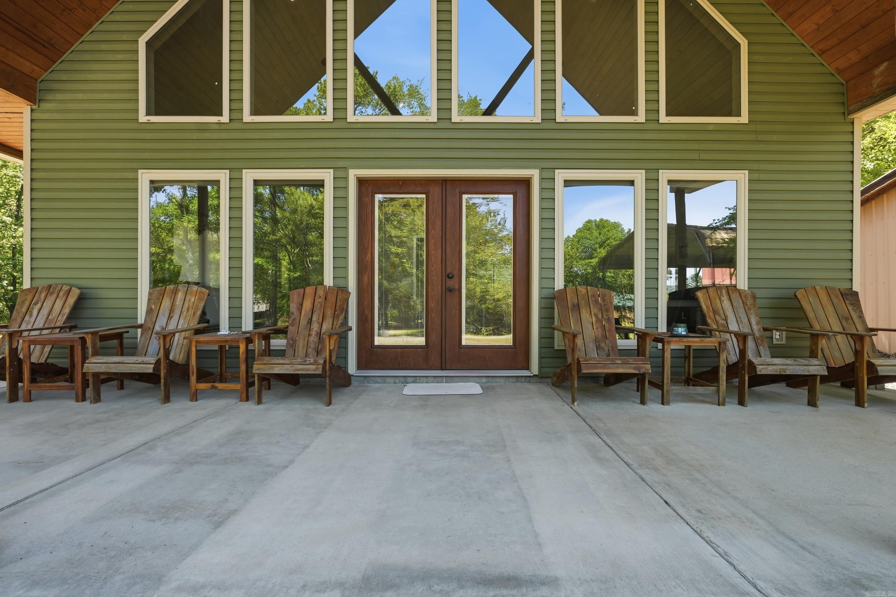 24 Layne's Hideaway Property Photo 5