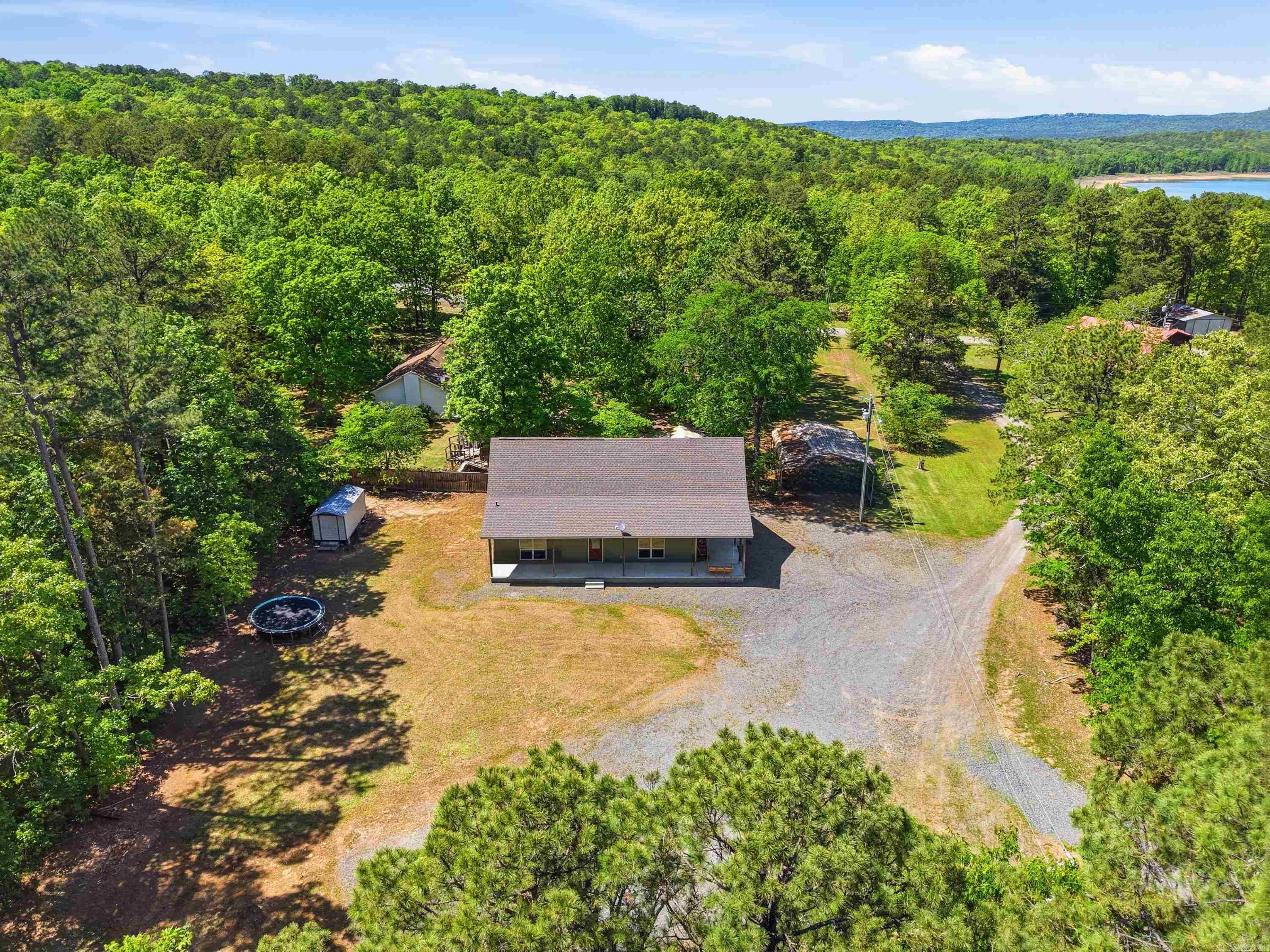 24 Layne's Hideaway Property Photo 11