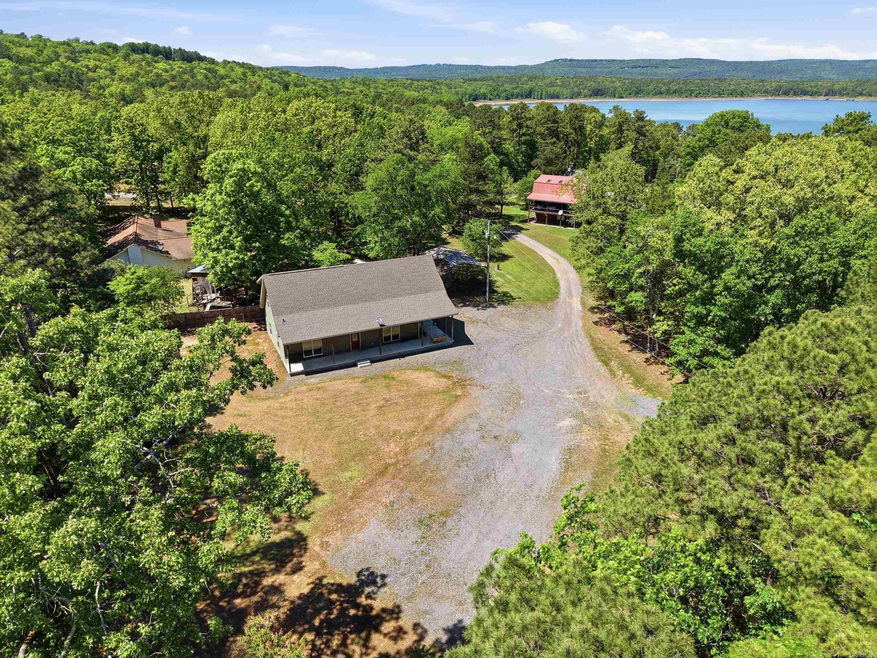 24 Layne's Hideaway Property Photo 12