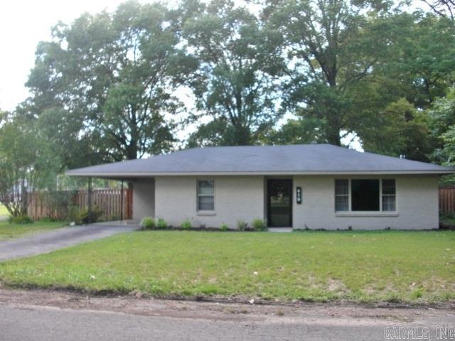 610 6th Ave Property Photo 1