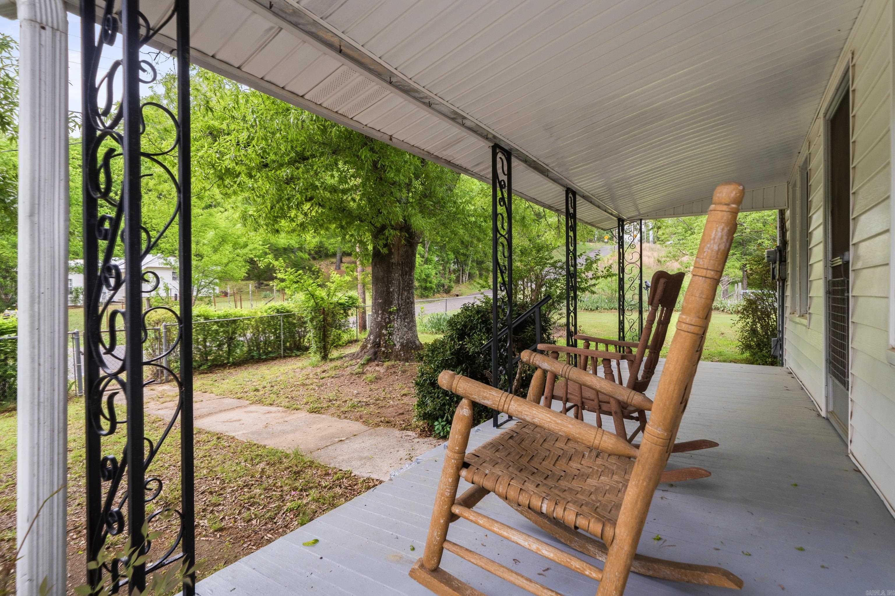 300 Carver Street Property Photo 2