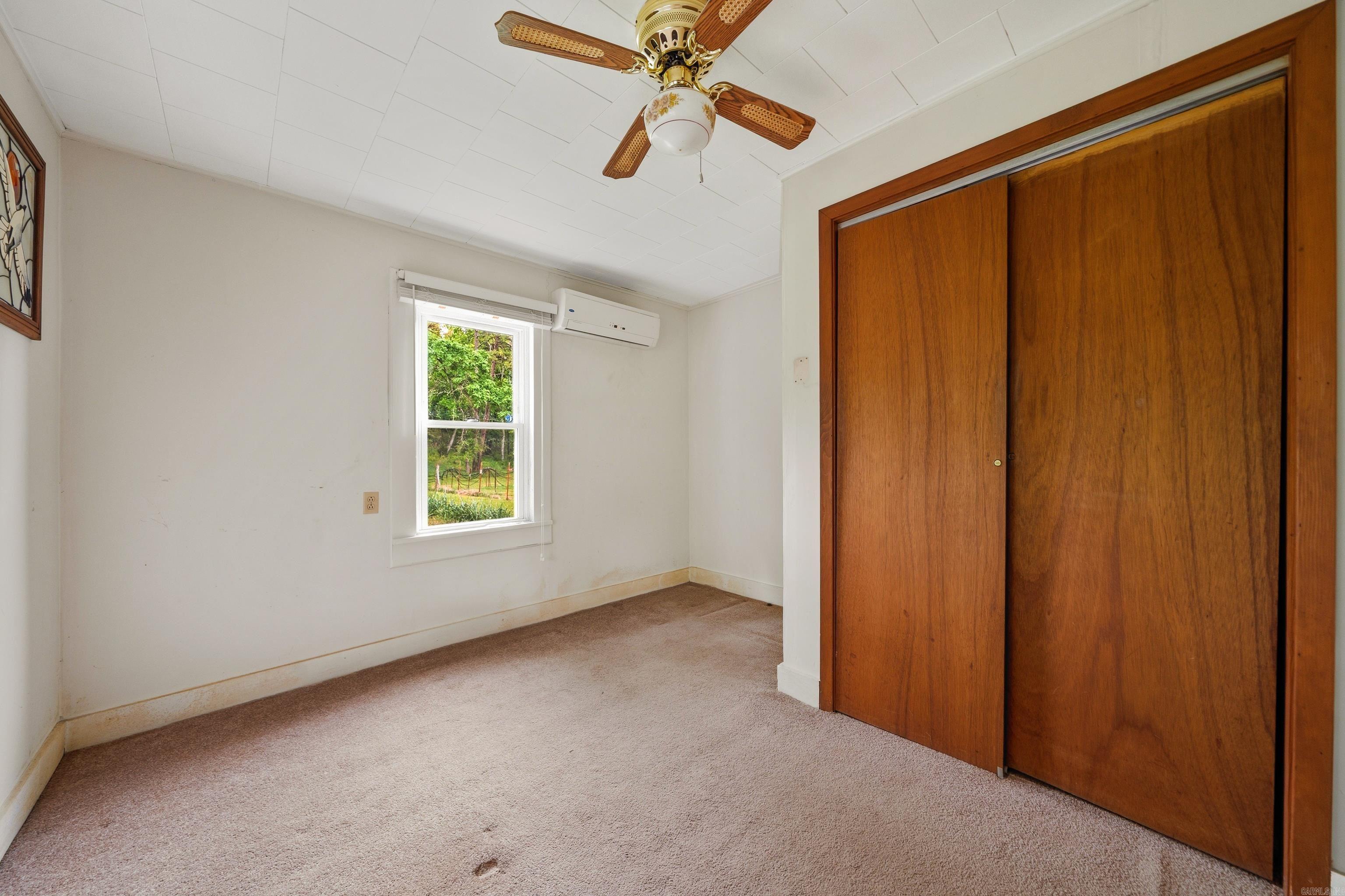 300 Carver Street Property Photo 21