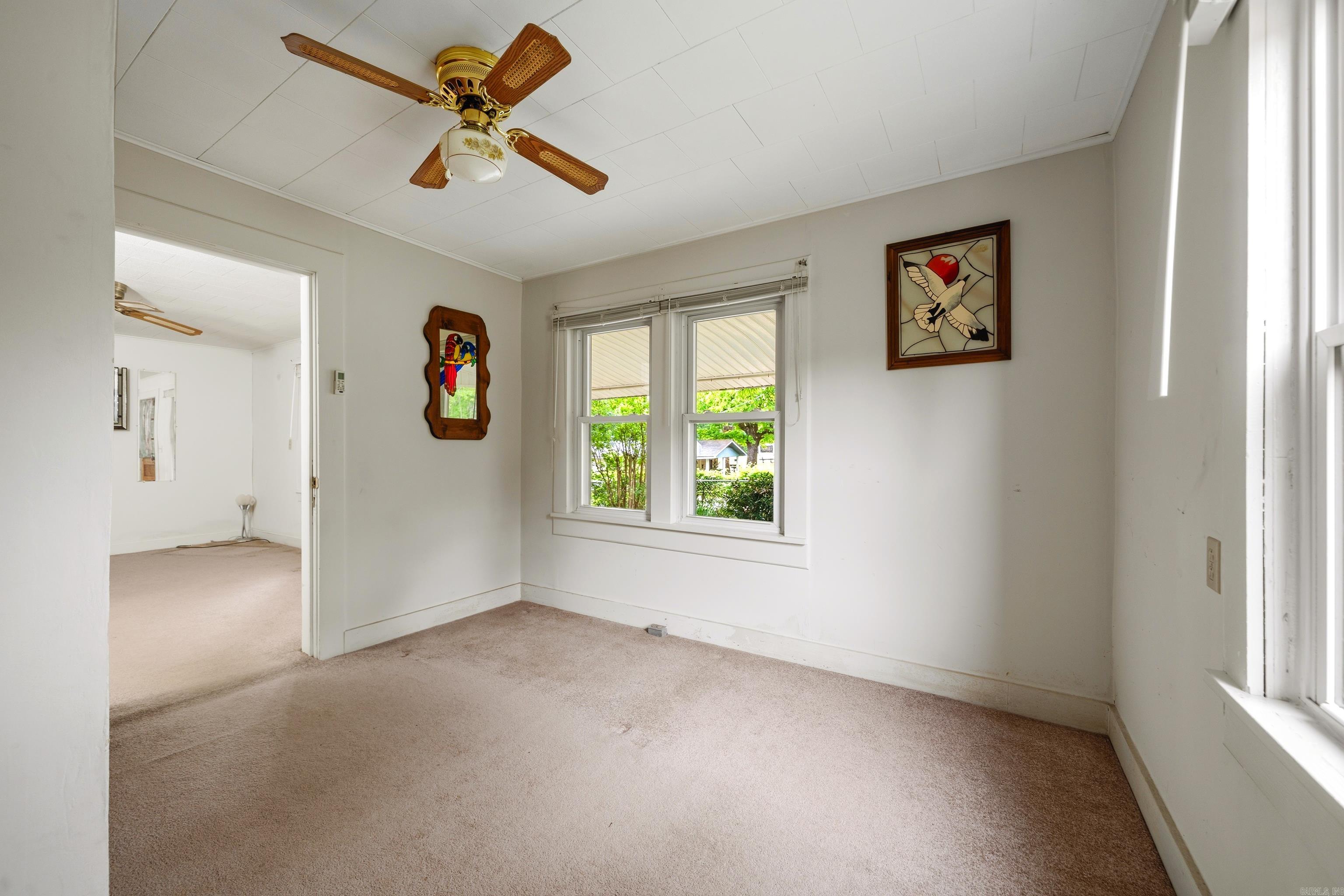 300 Carver Street Property Photo 22