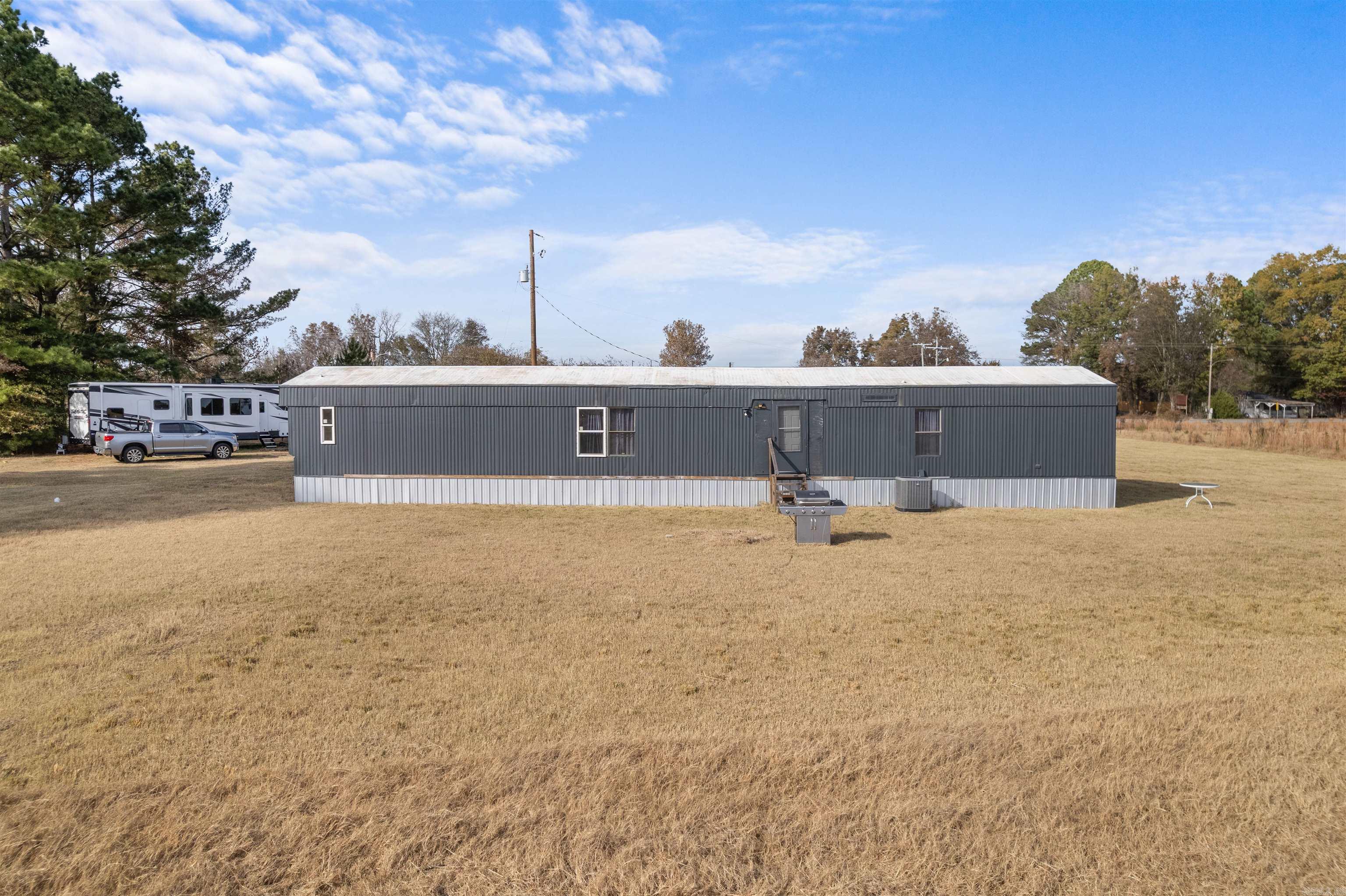 1413 Us Hwy 70 Property Photo 8