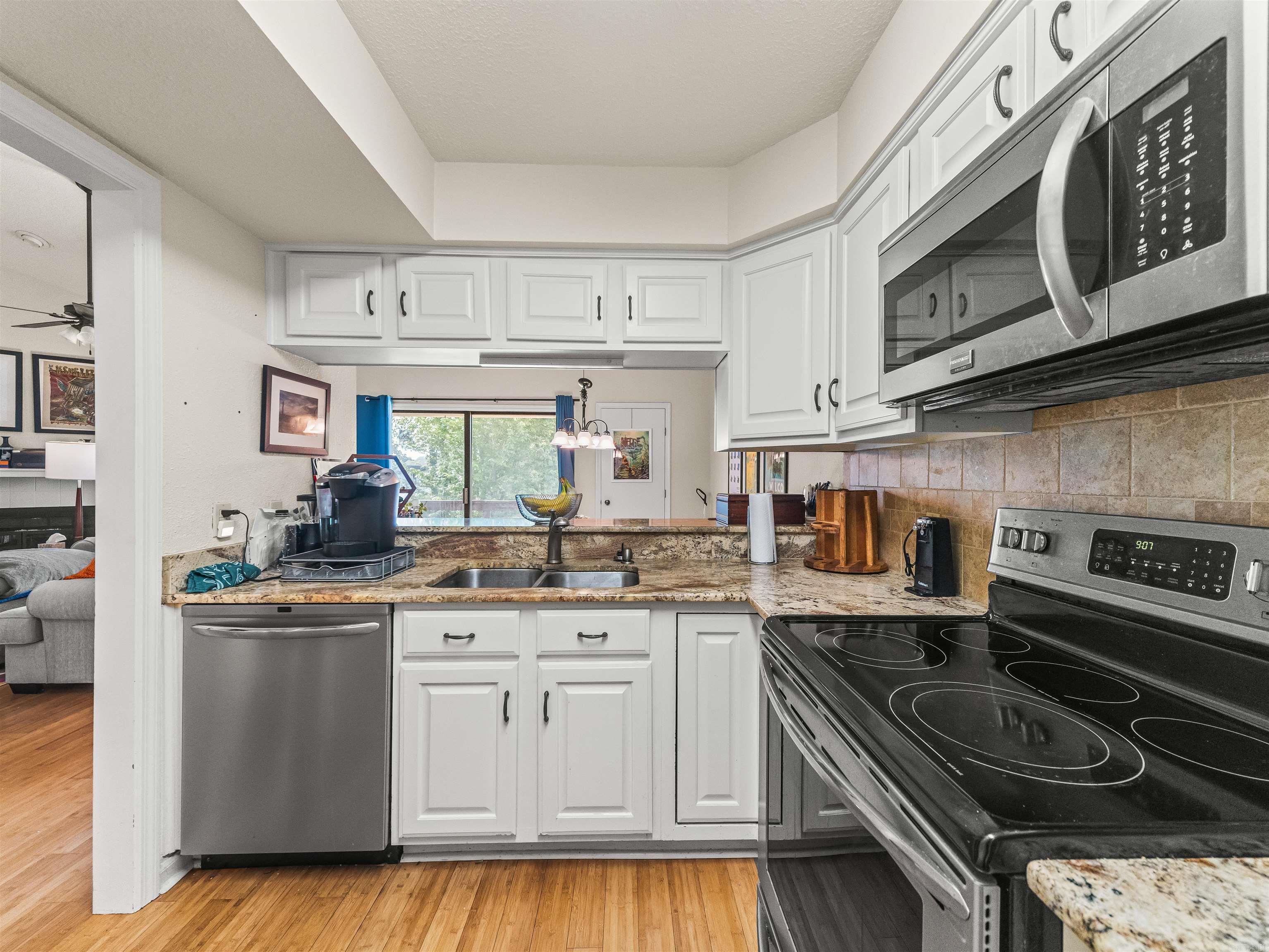 17 Huntleigh Drive Property Photo 6