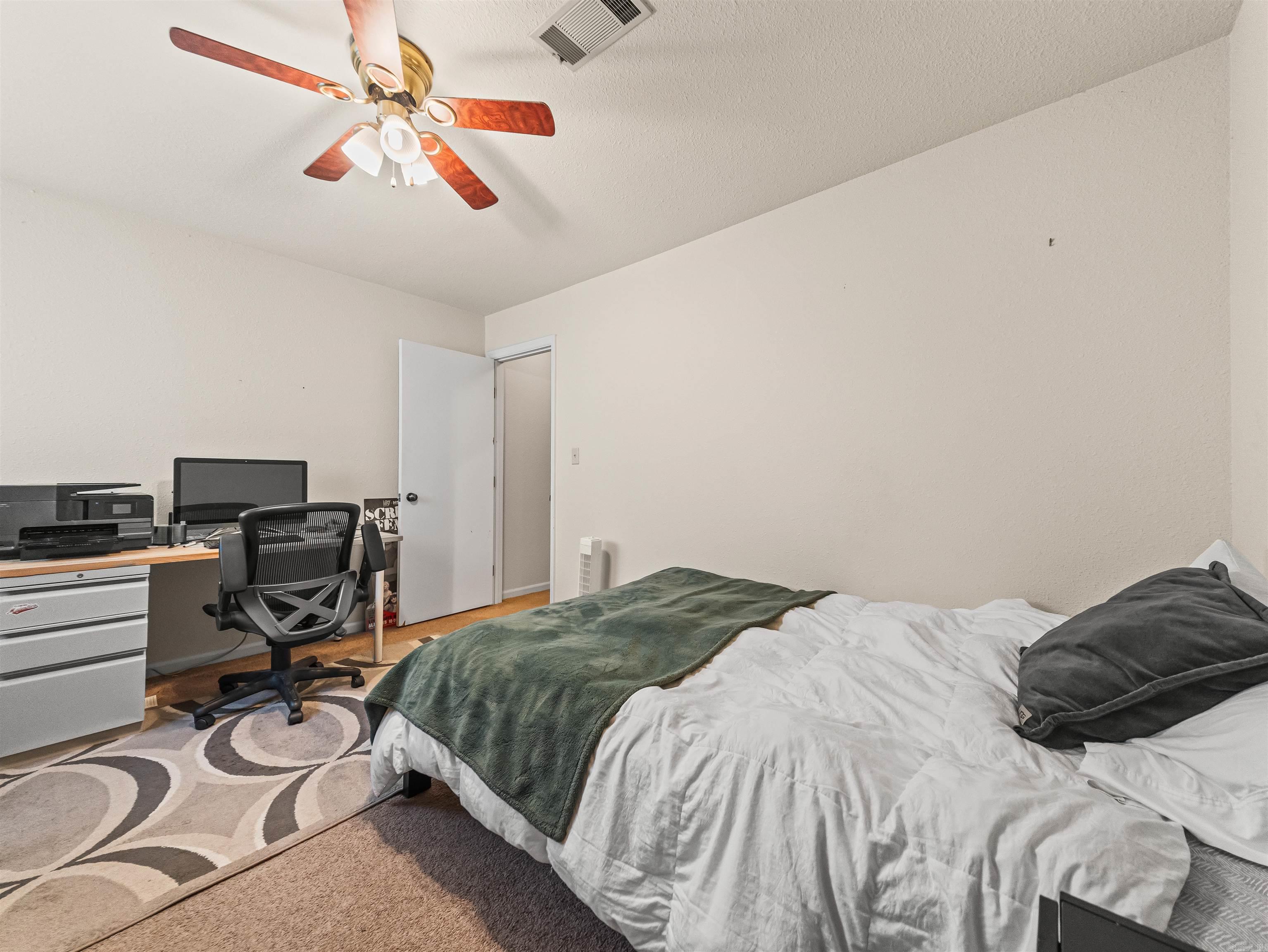 17 Huntleigh Drive Property Photo 23