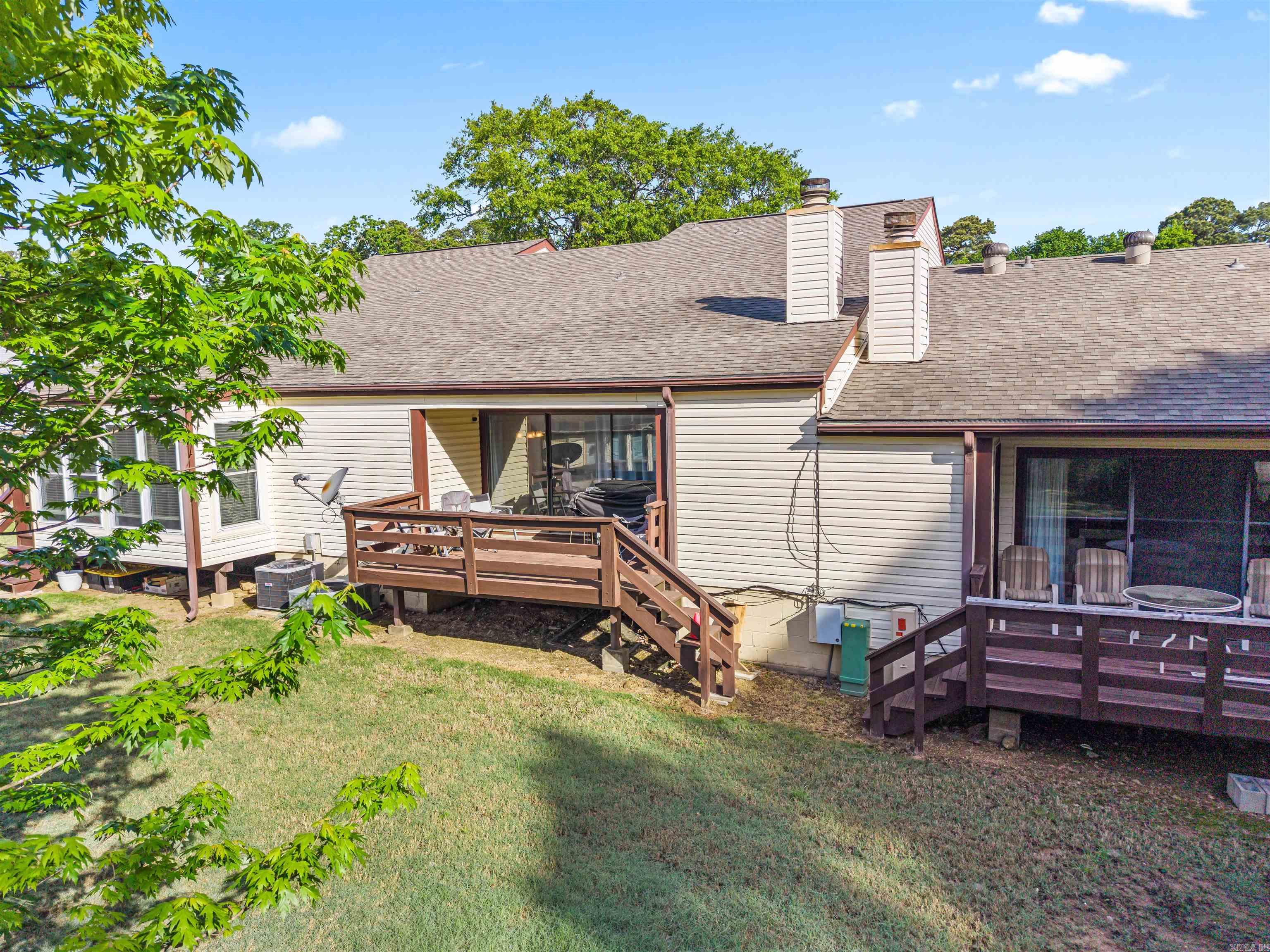 17 Huntleigh Drive Property Photo 28