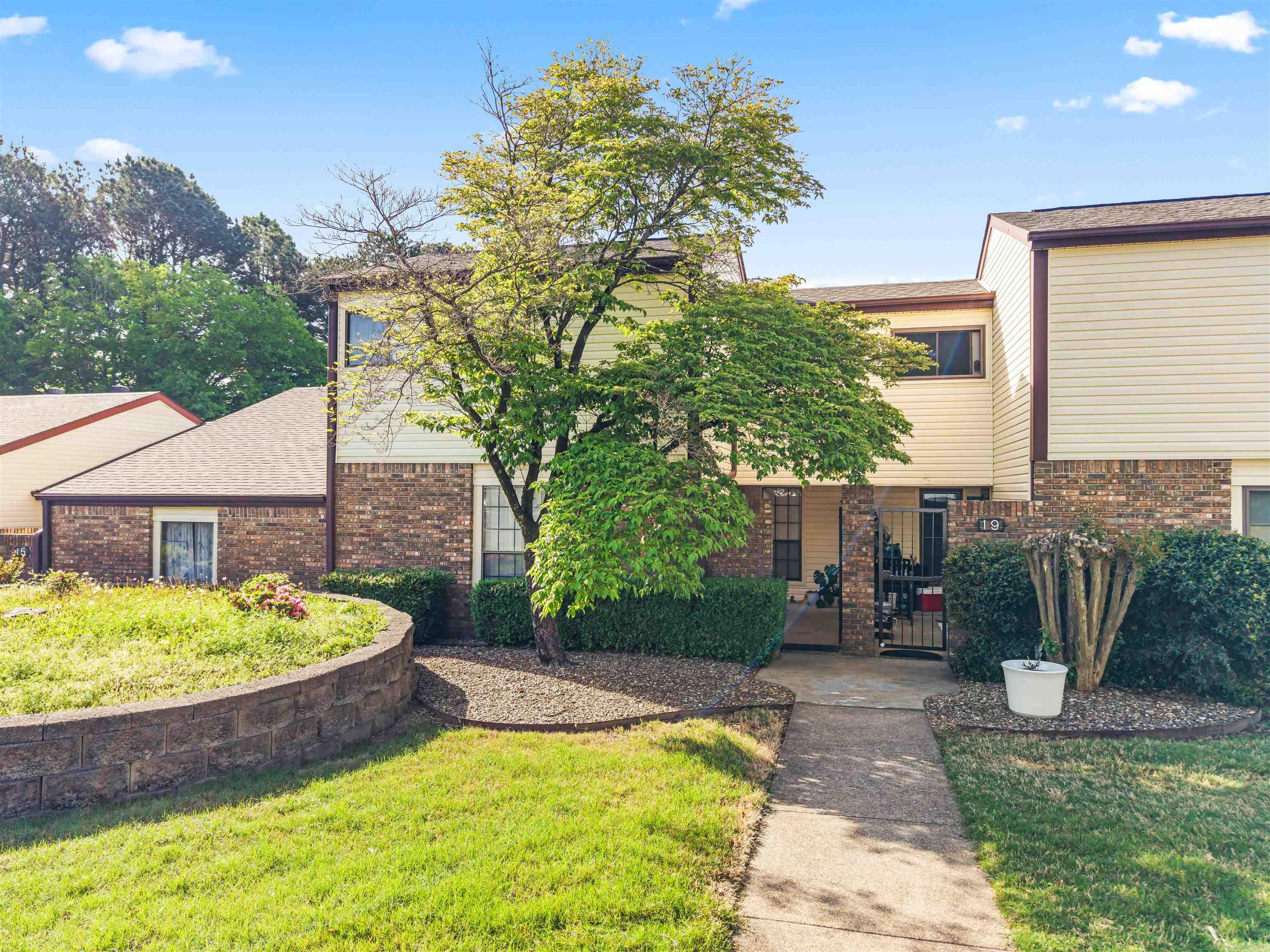 17 Huntleigh Drive Property Photo 30