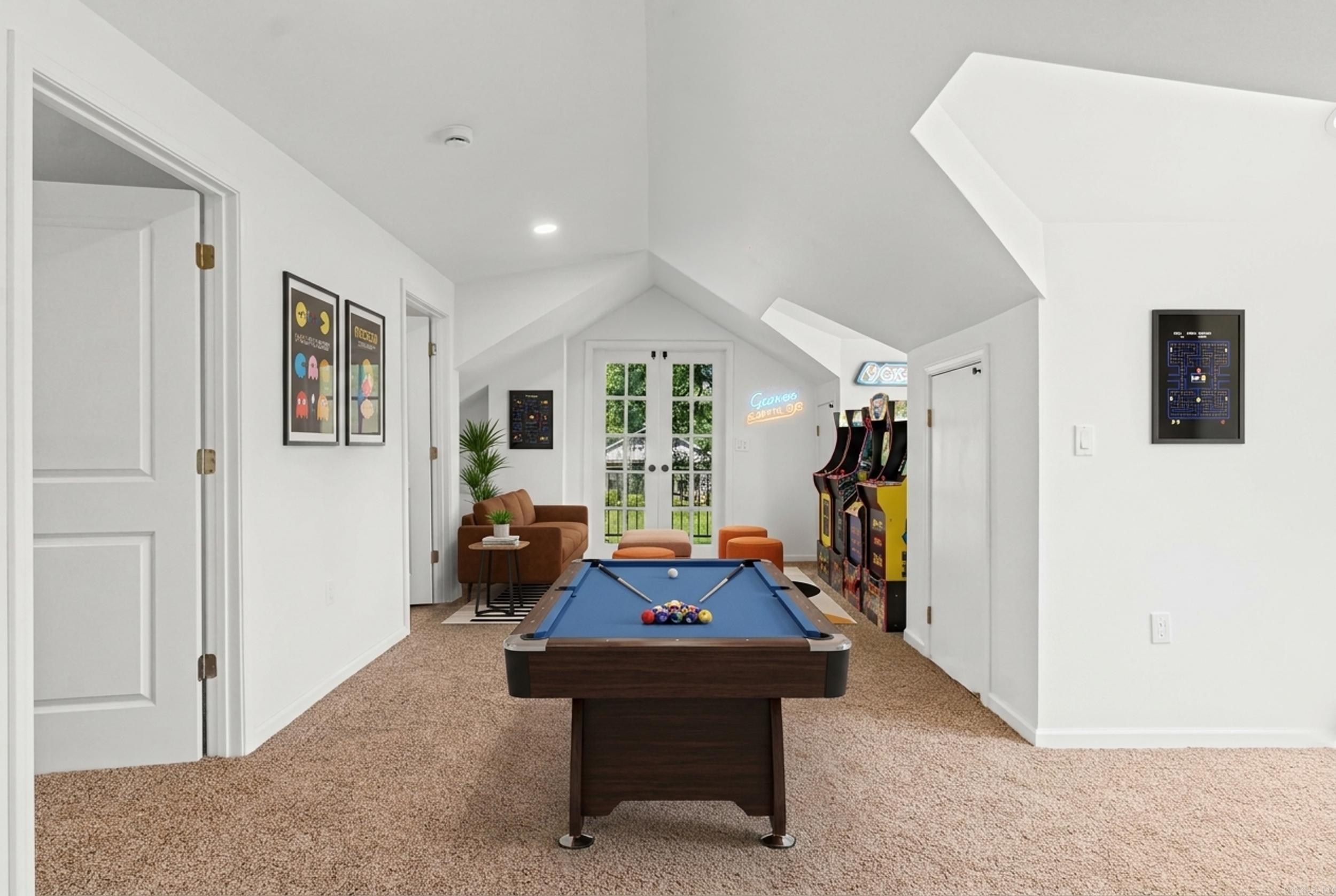 201 N Holly Property Photo 22