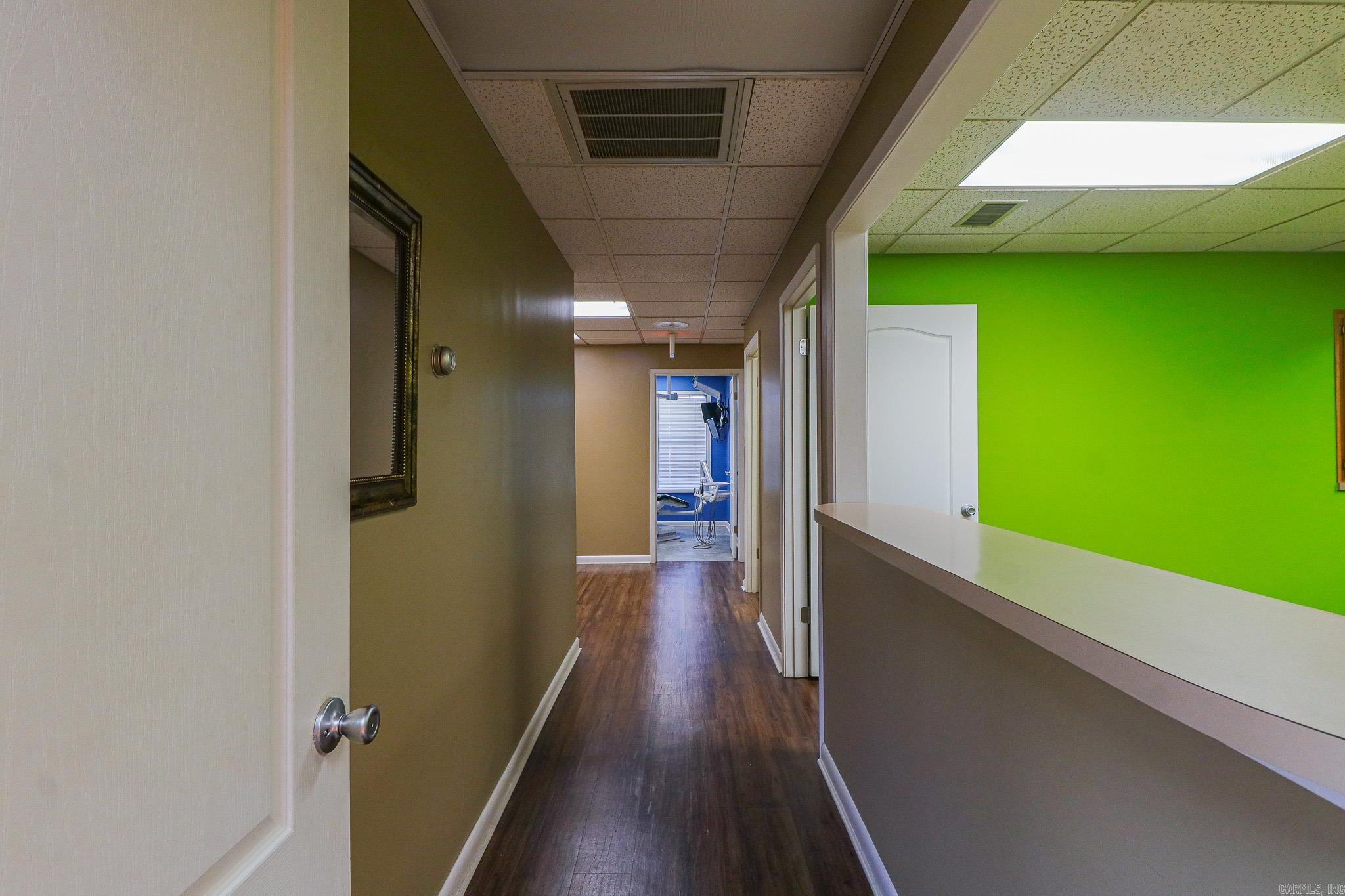 1105 W Court #b Street Property Photo 6