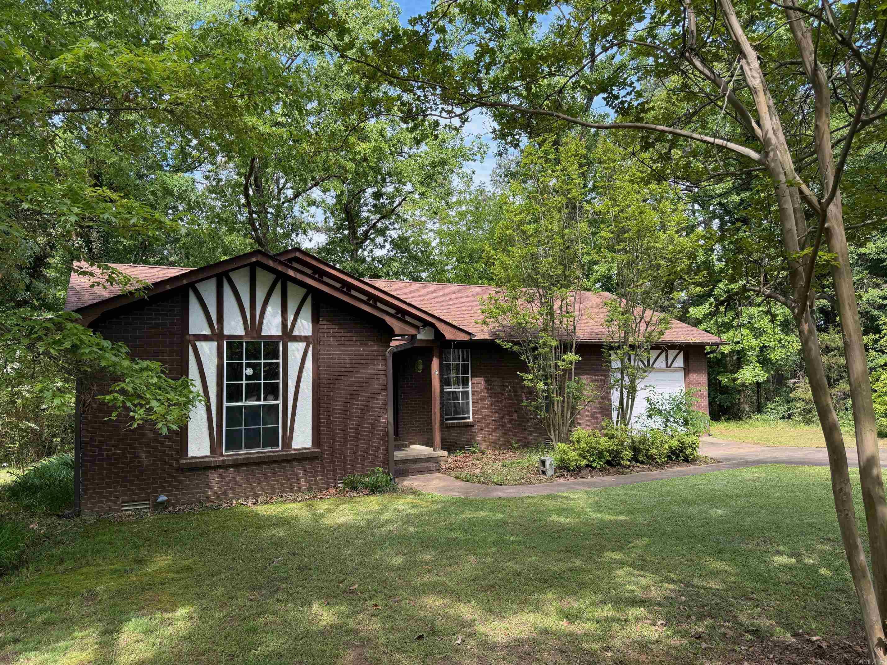 9 King Drive Property Photo 4