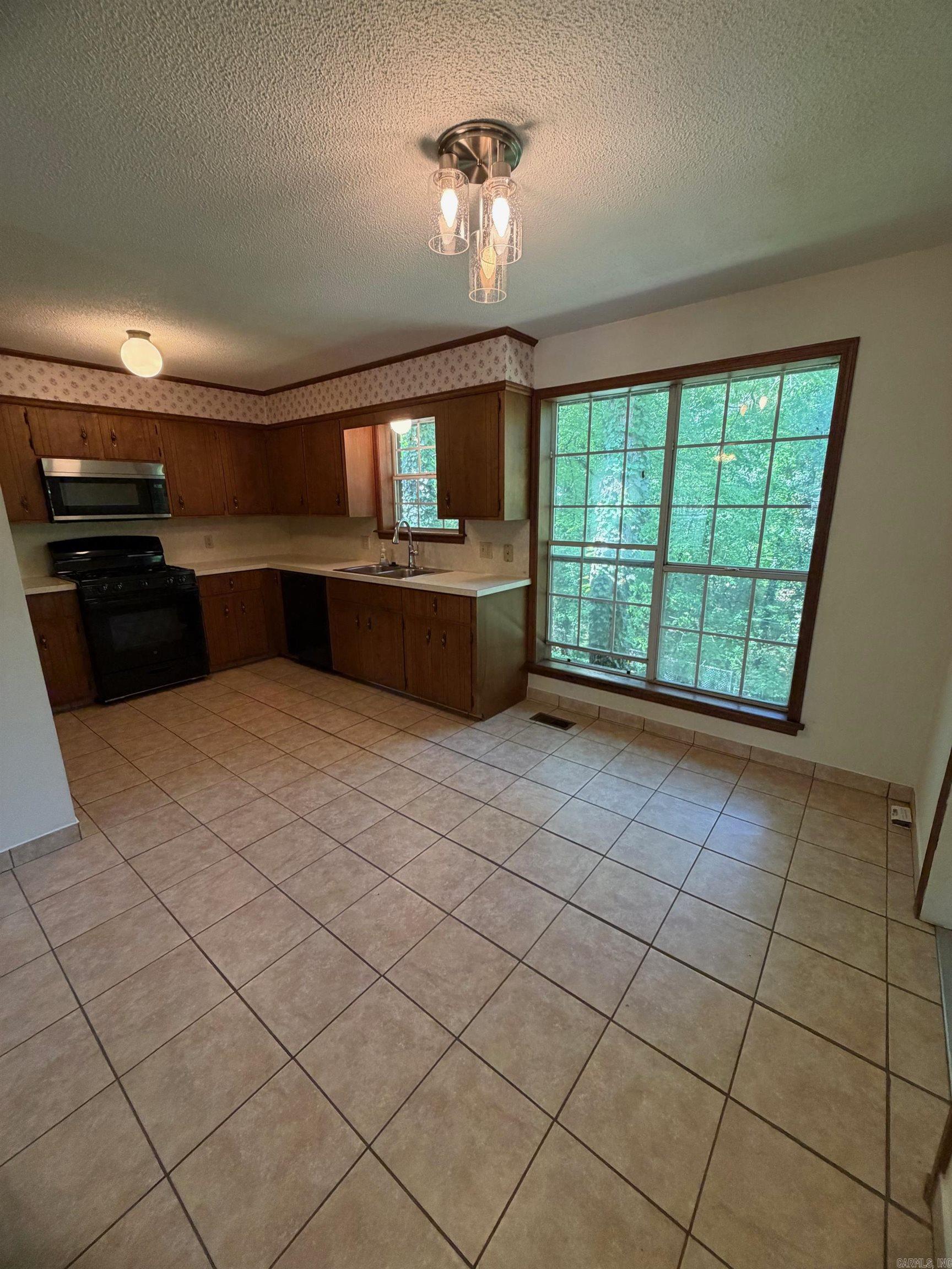 9 King Drive Property Photo 10