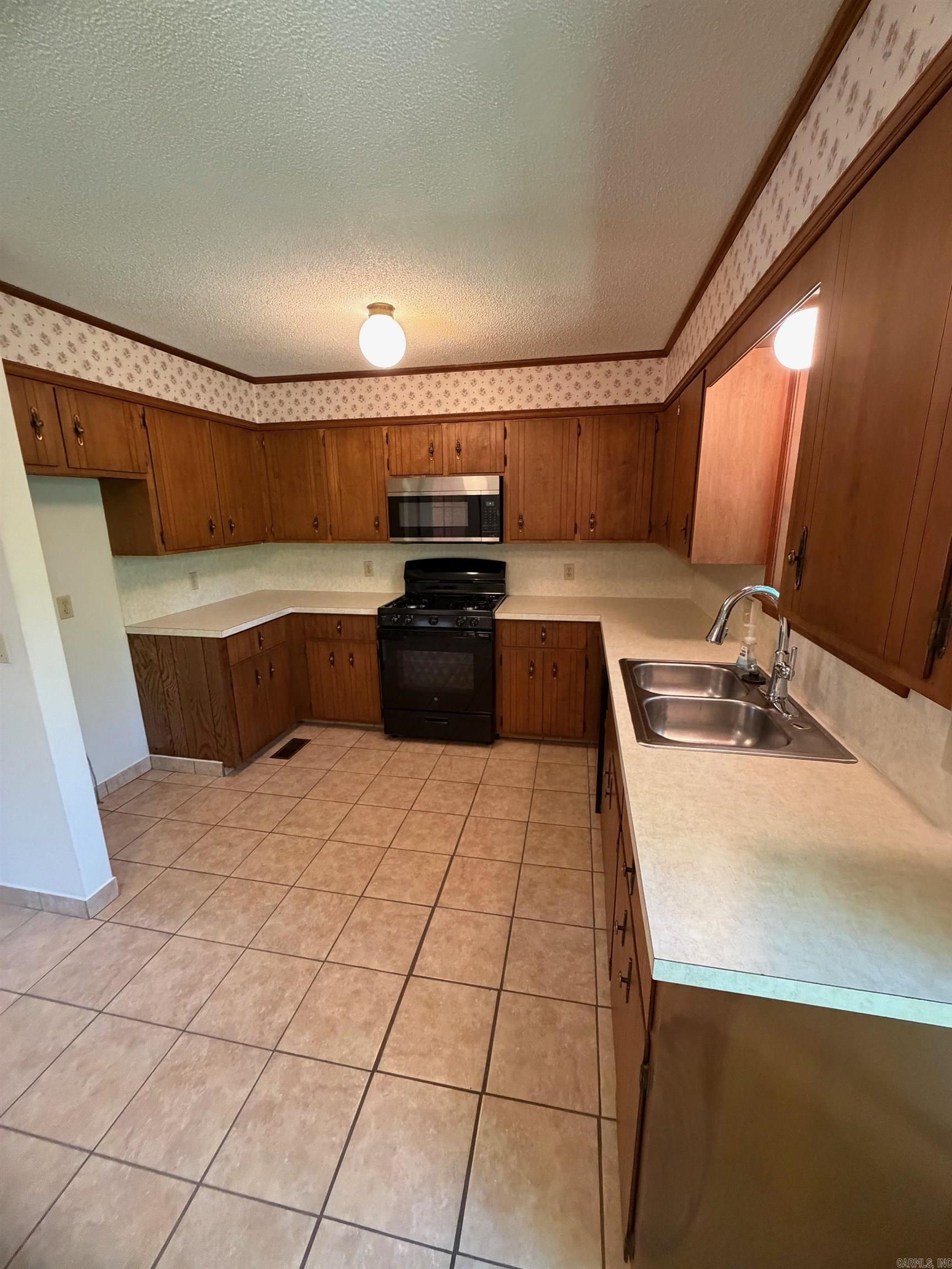 9 King Drive Property Photo 12