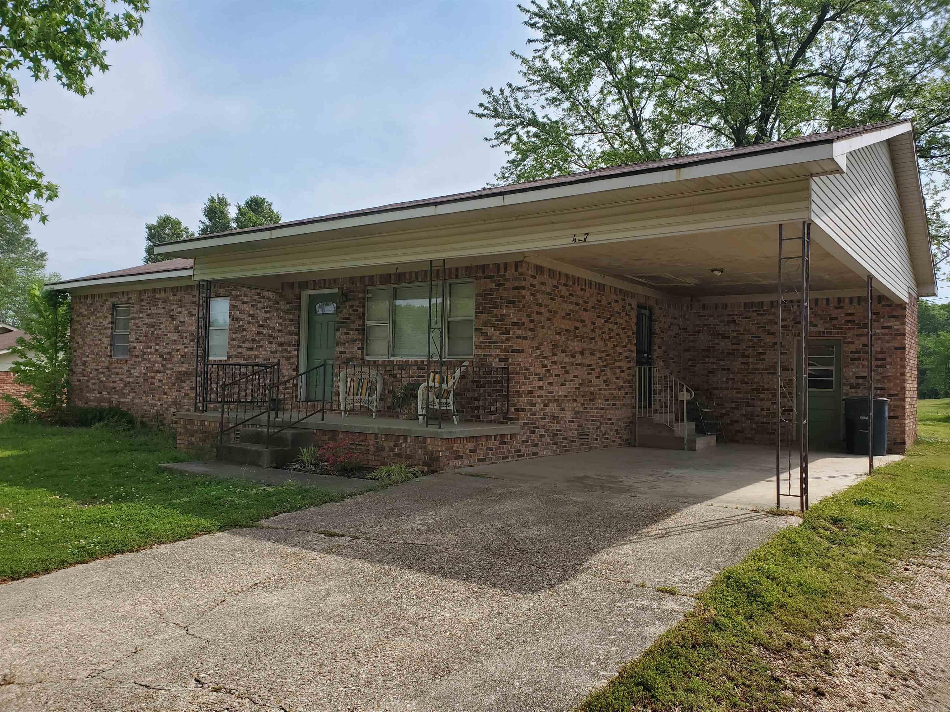 477 Ann Avenue Property Photo 3