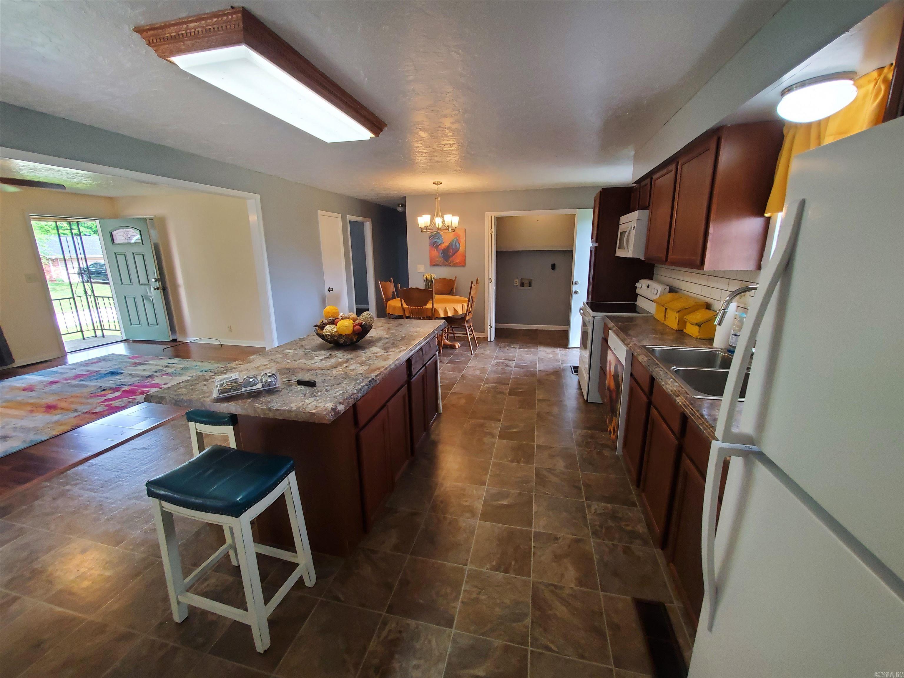477 Ann Avenue Property Photo 22