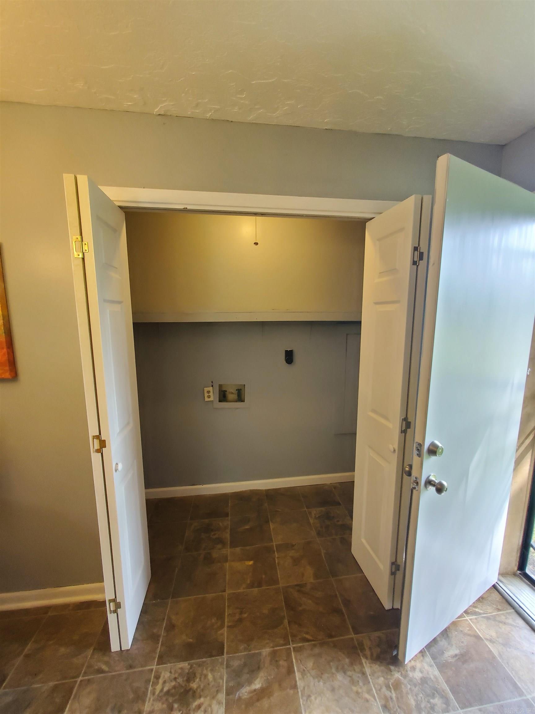 477 Ann Avenue Property Photo 27
