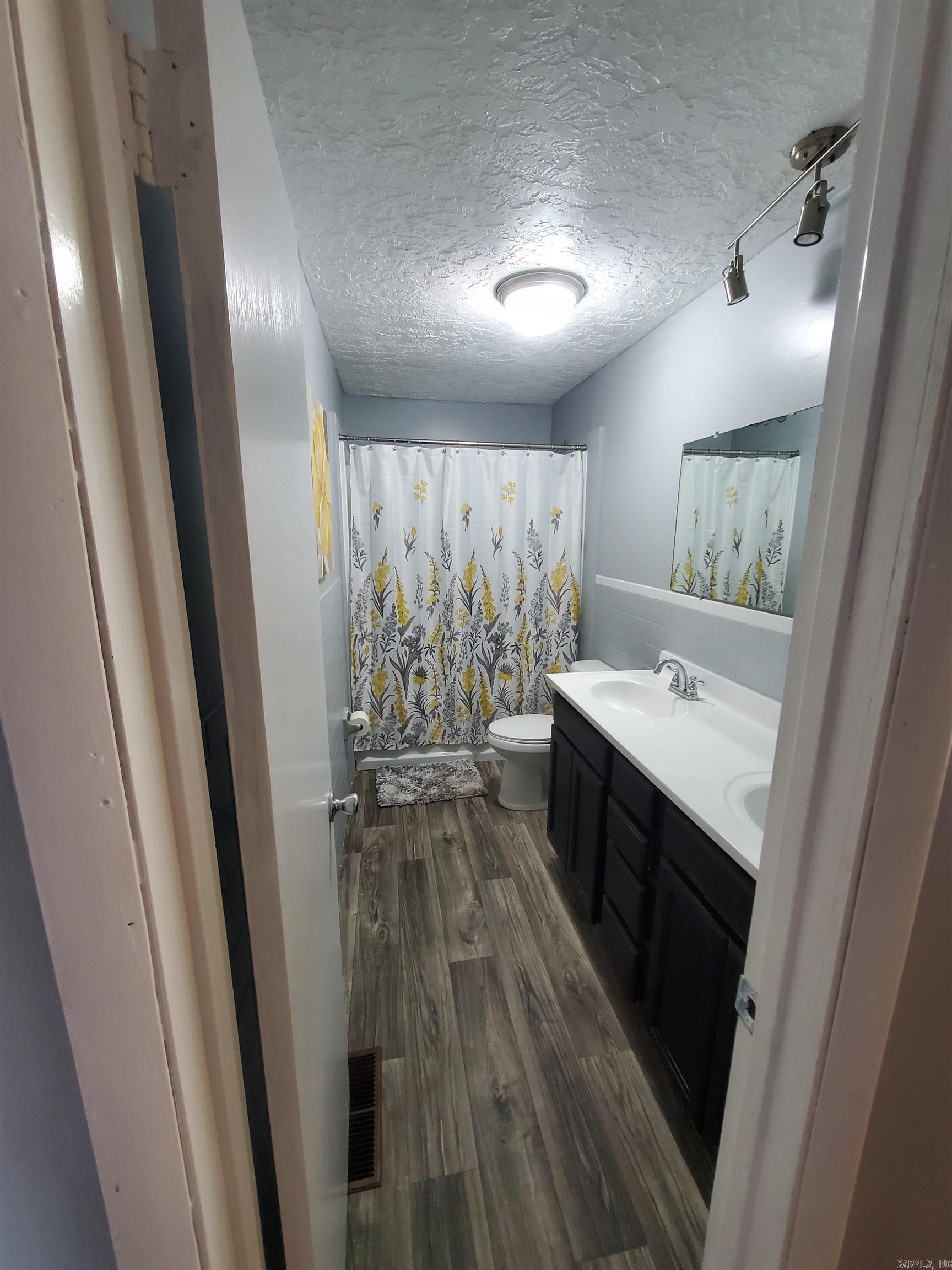 477 Ann Avenue Property Photo 30