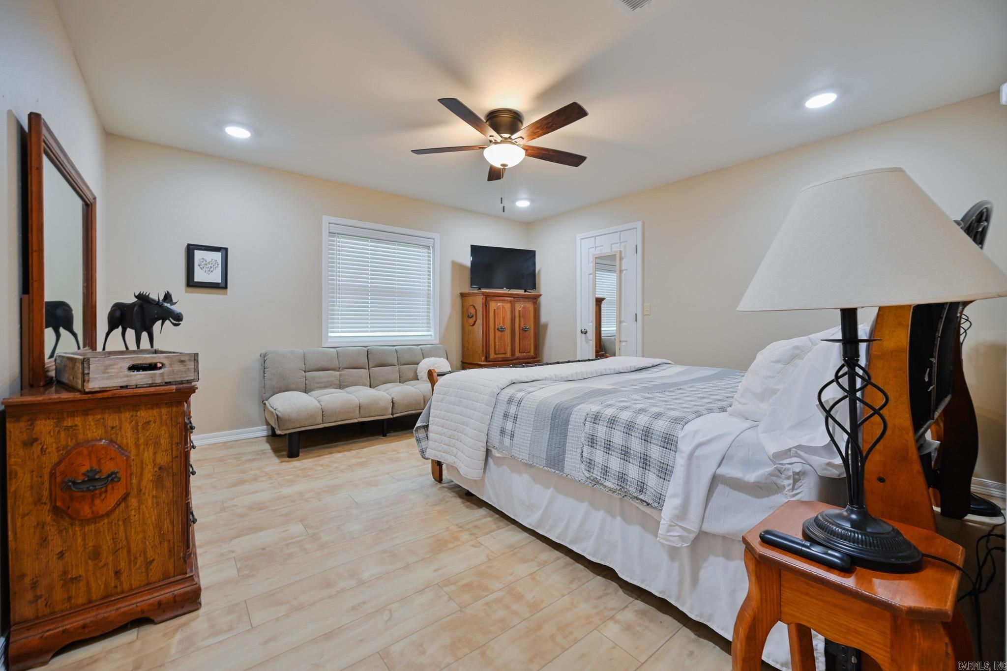 301 Bixler Property Photo 18