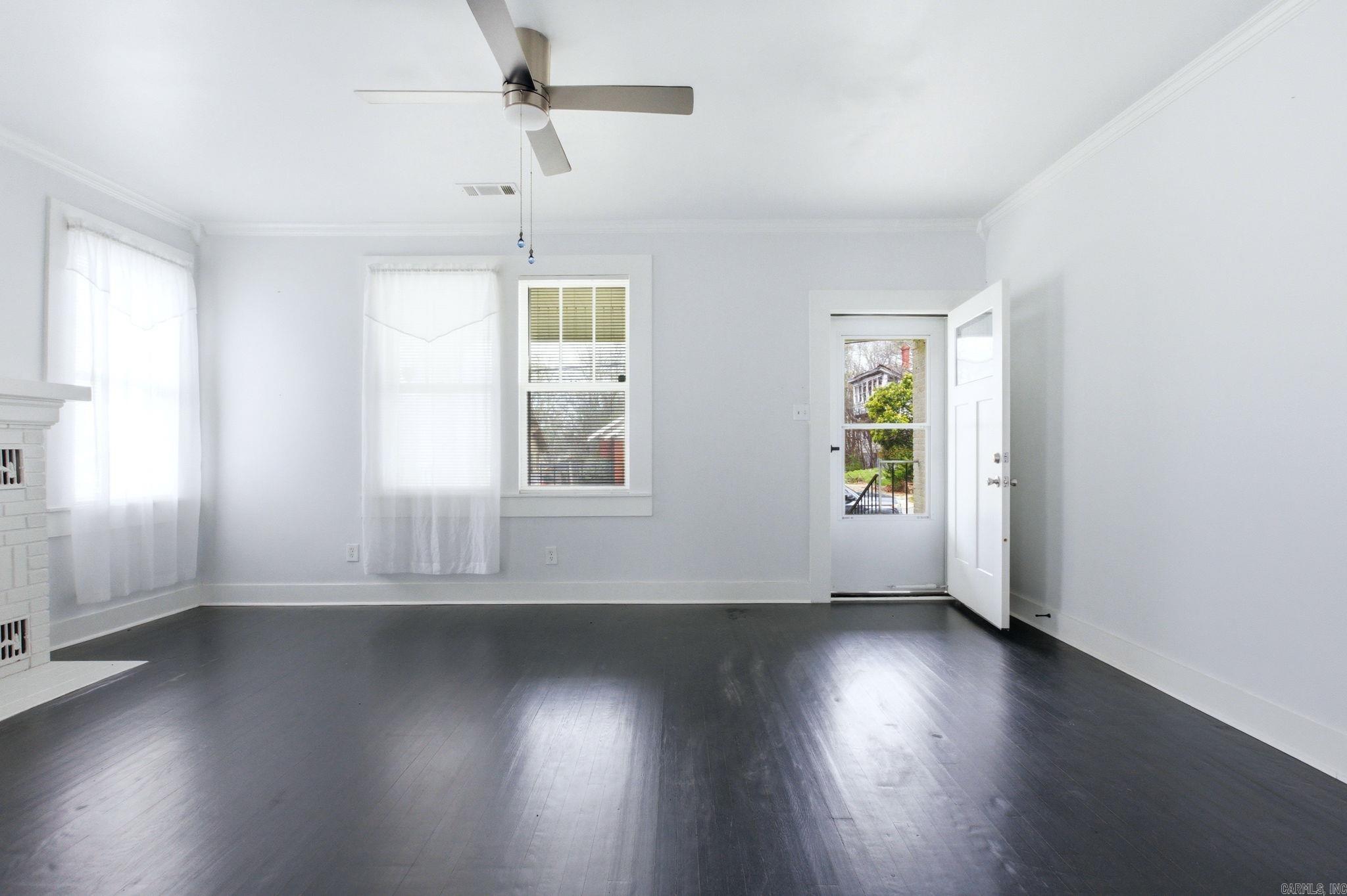 2311 W 17th St Street Property Photo 6