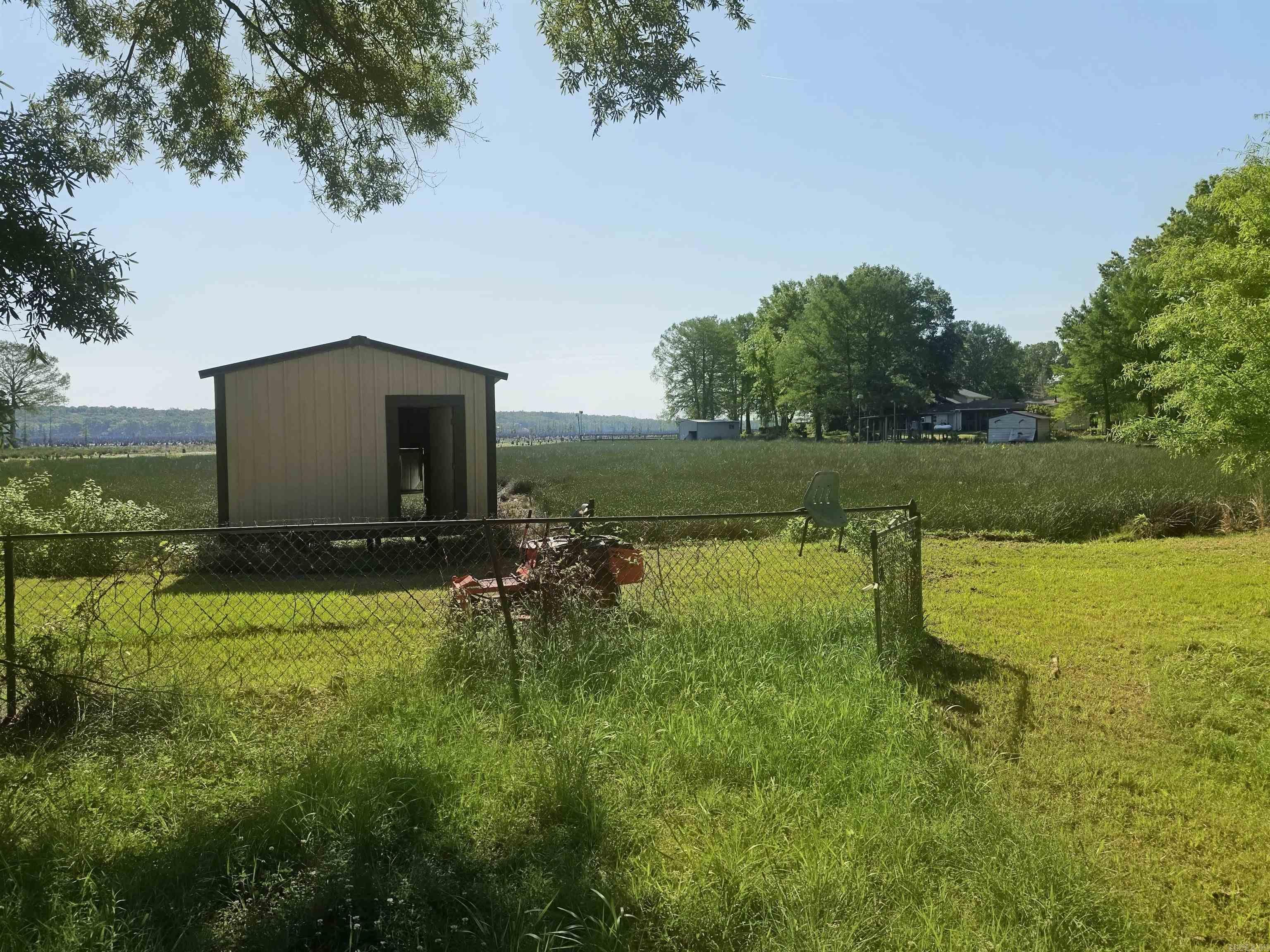 16 Roberts Drive Property Photo 8