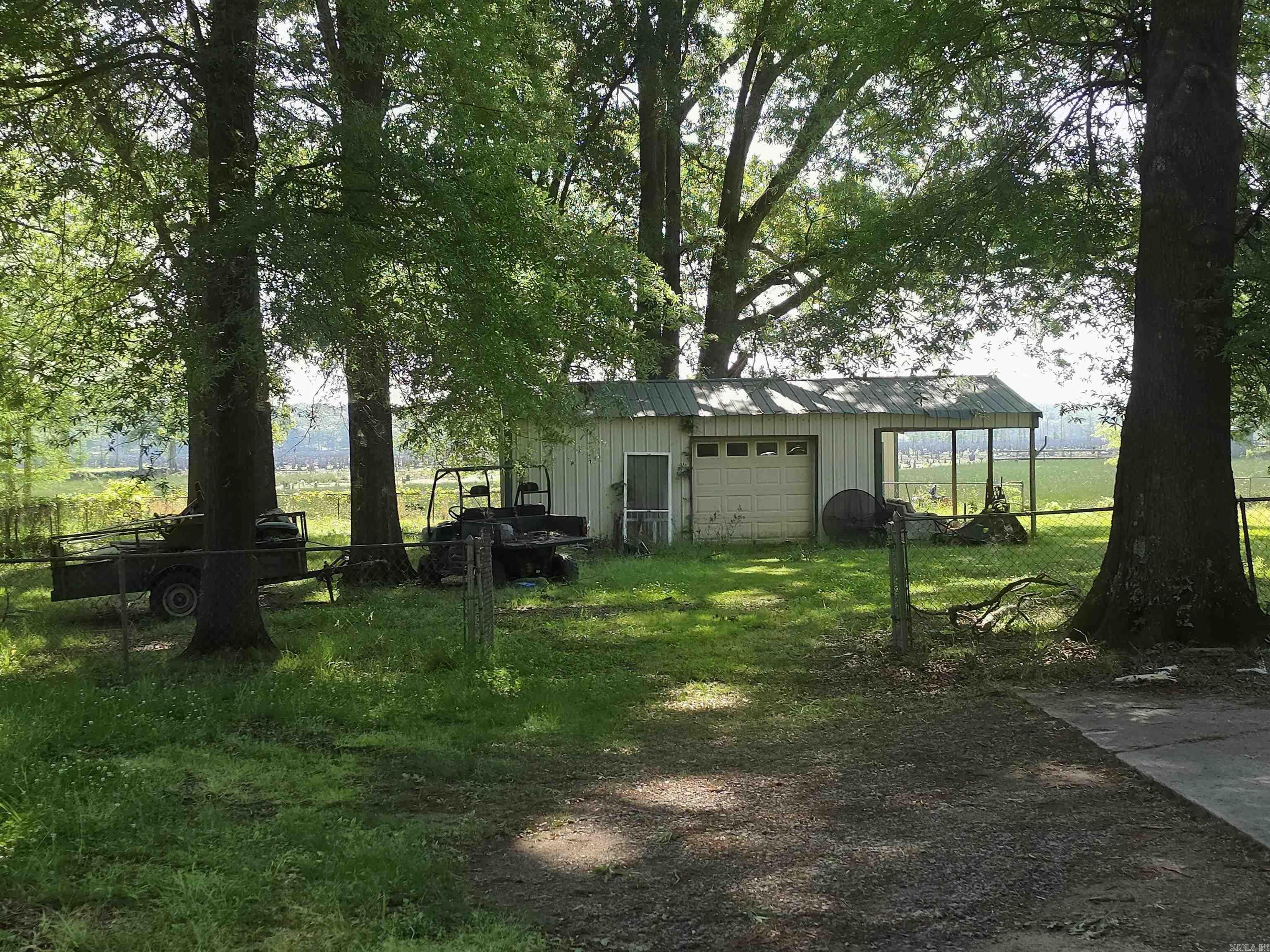 16 Roberts Drive Property Photo 12