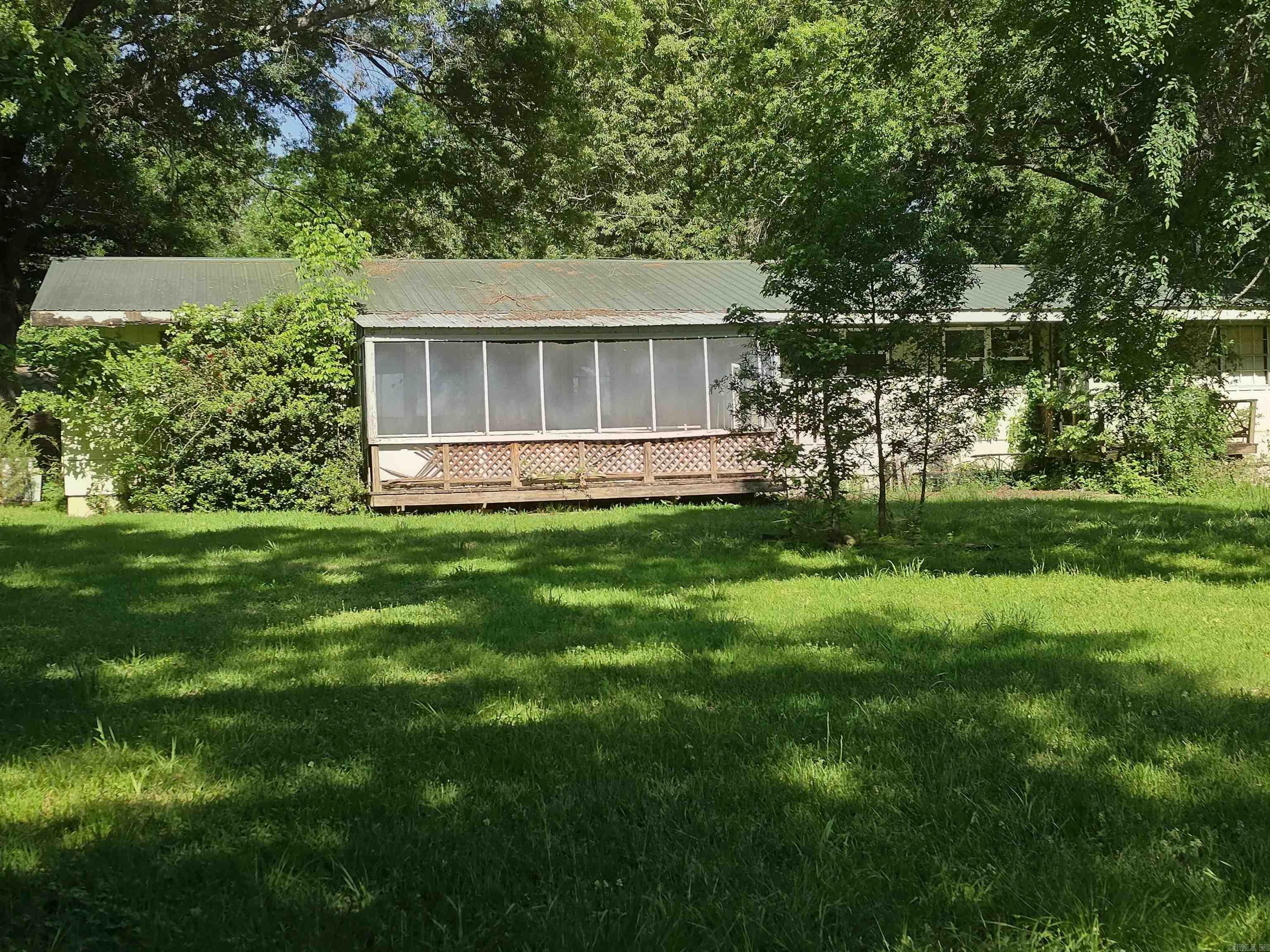 16 Roberts Drive Property Photo 14