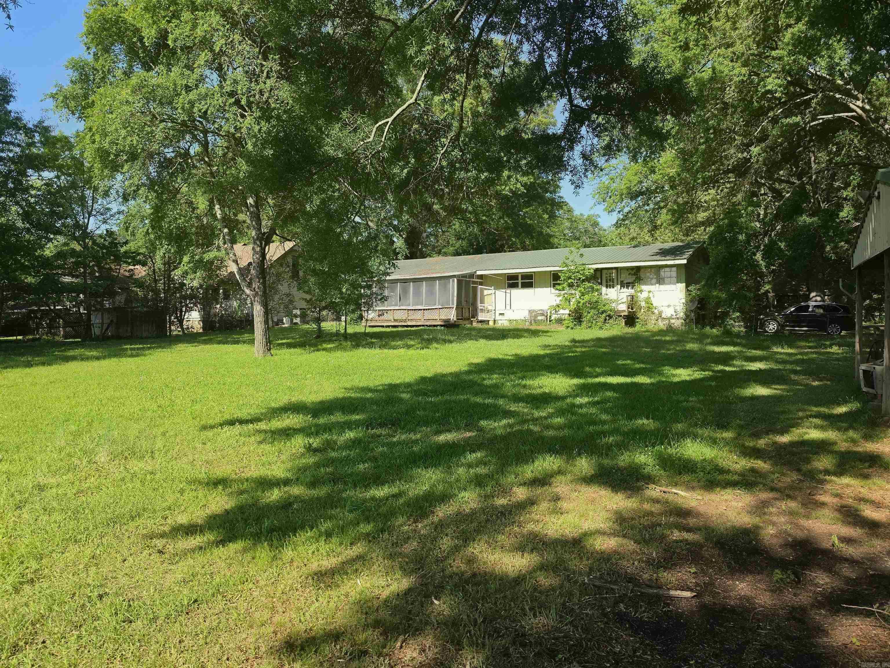 16 Roberts Drive Property Photo 17