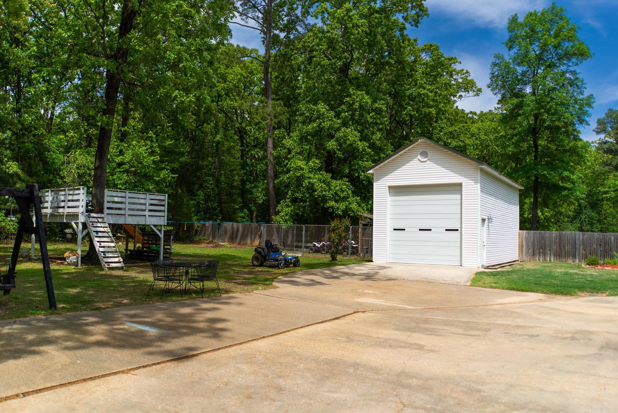 134 Allen Drive Property Photo 4