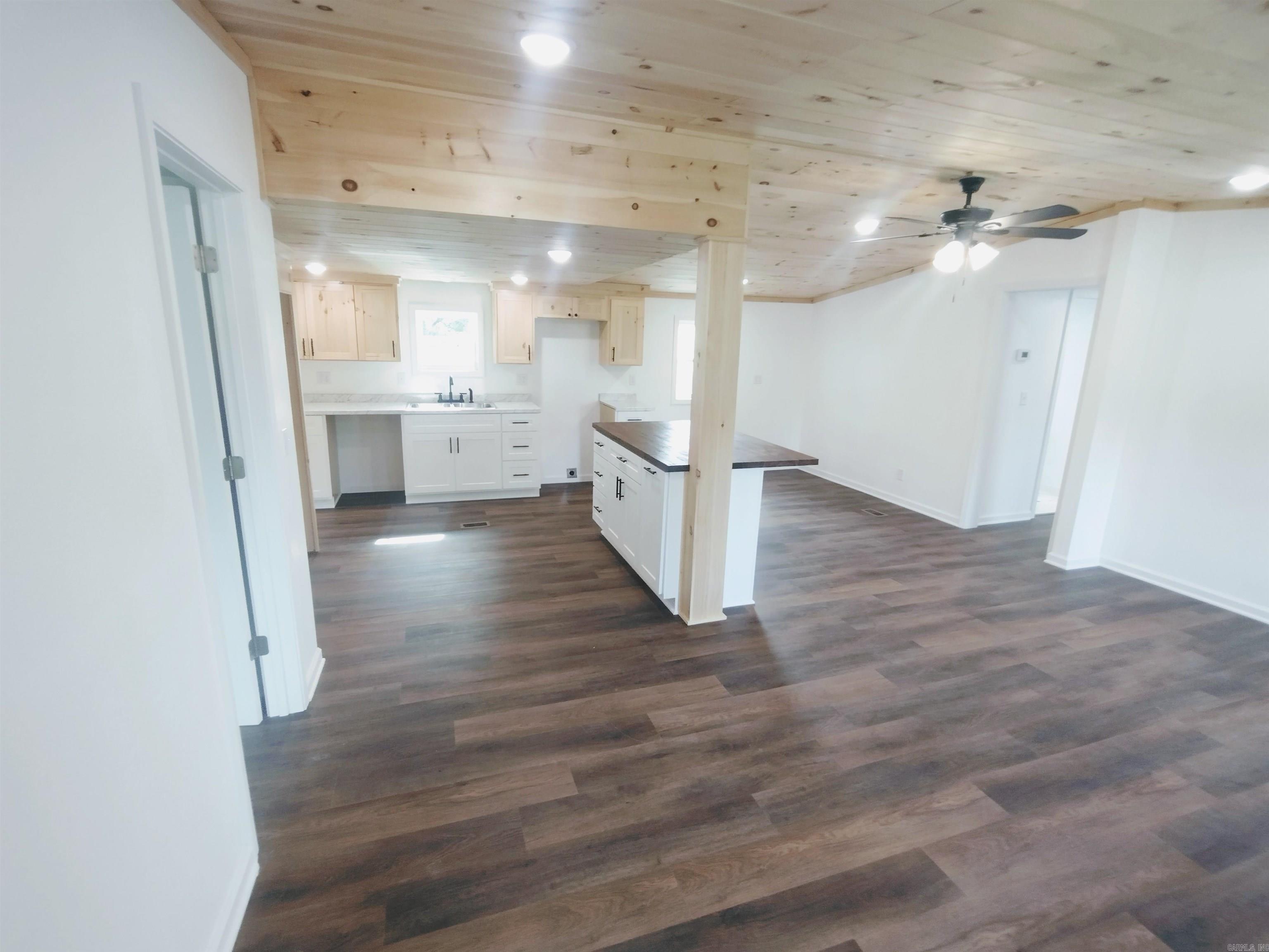 10633 Hwy 66 Property Photo 6